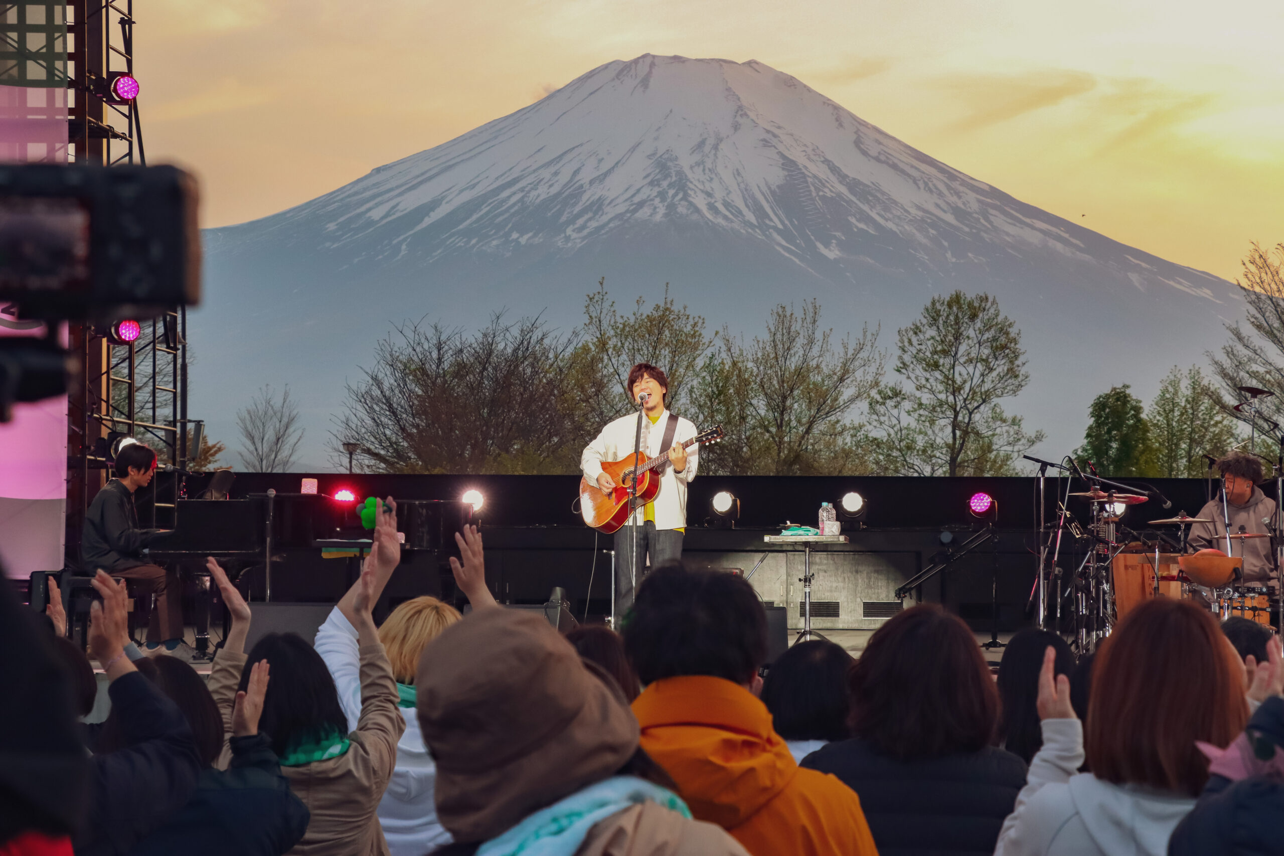 秦 基博の山中湖ライブ『GREEN MIND 2022』映像作品が12月リリース｜