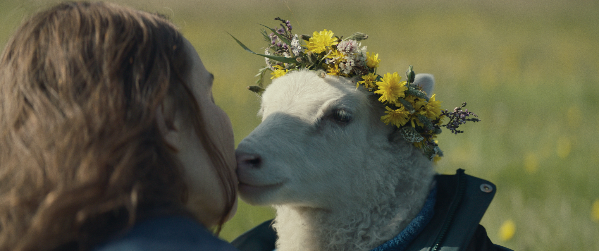 映画『LAMB／ラム』“不穏なのに愛おしい”禁断の本編映像が公開｜©2021 GO TO SHEEP, BLACK SPARK FILM &TV, MADANTS, FILM I VAST, CHIMNEY, RABBIT HOLE ALICJA GRAWON-JAKSIK, HELGI JÓHANNSSON