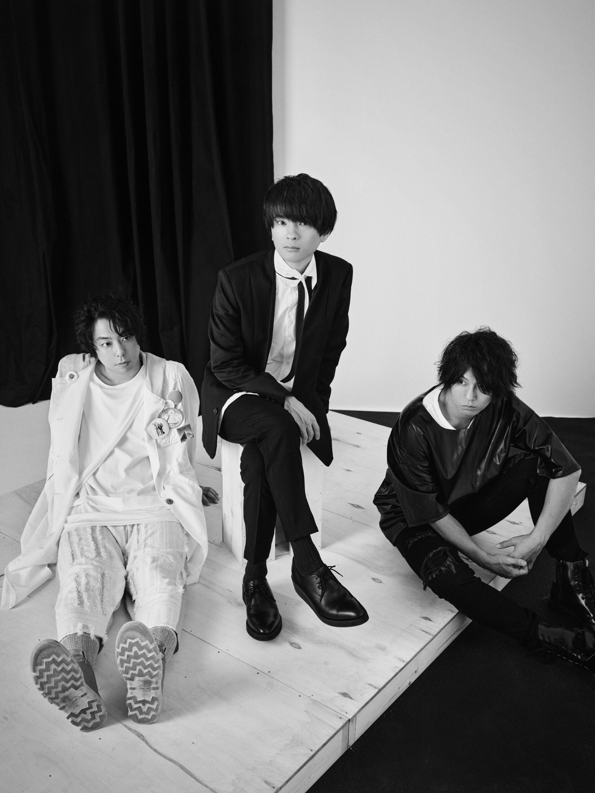 UNISON SQUARE GARDEN、結成15周年記念ライブ映像作品をYouTubeで期間限定公開｜
