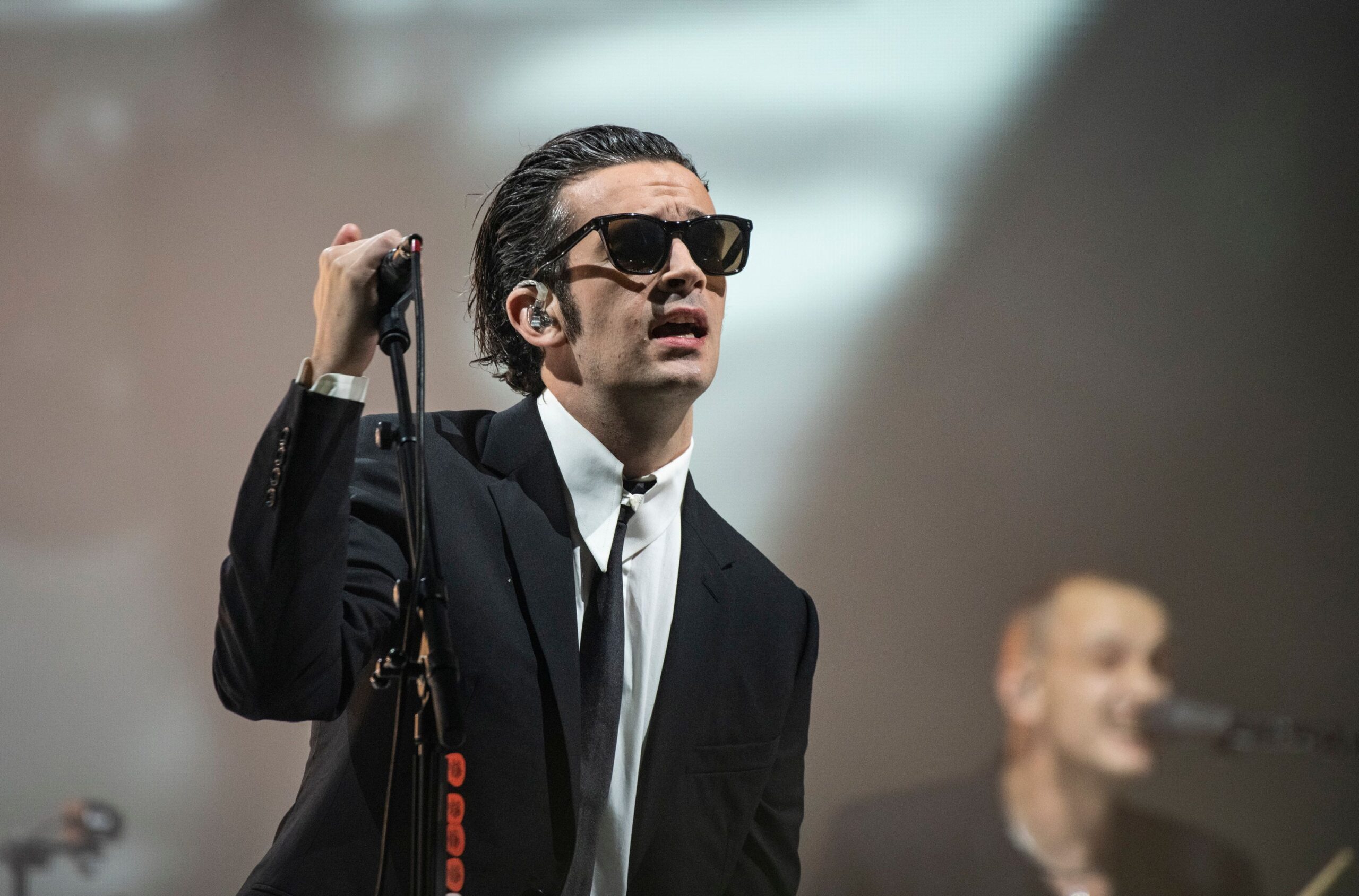 The 1975のマット・ヒーリィがメタリカを「史上最悪のバンド」と呼ぶ｜写真：REX/アフロ