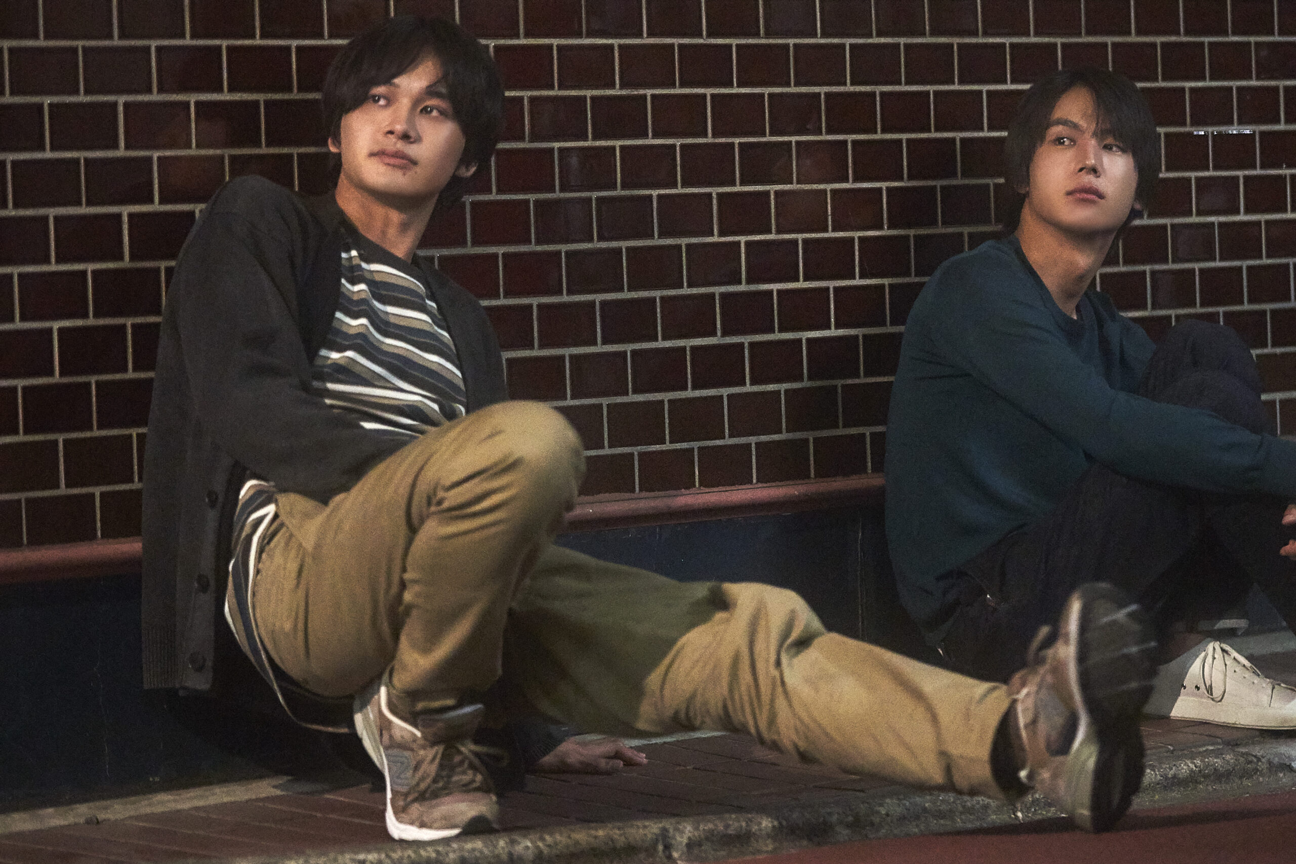 映画『スクロール』北村匠海、中川大志、松岡茉優、古川琴音を捉えた場面写真公開｜©橋爪駿輝/講談社 ©2023映画「スクロール」製作委員会