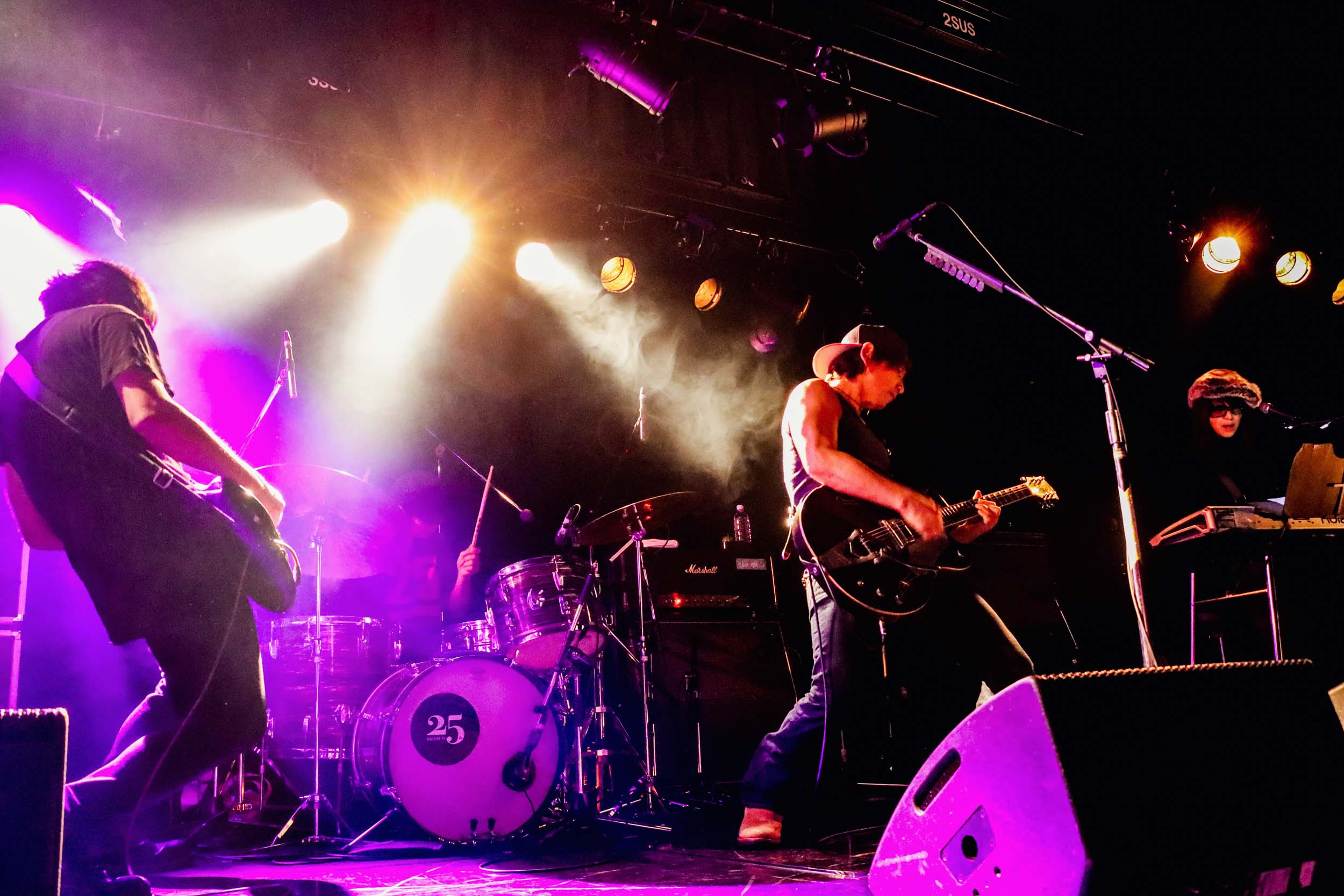 浅井健一率いるSHERBETS、2023年春にニューアルバムリリース＆ツアー開催｜