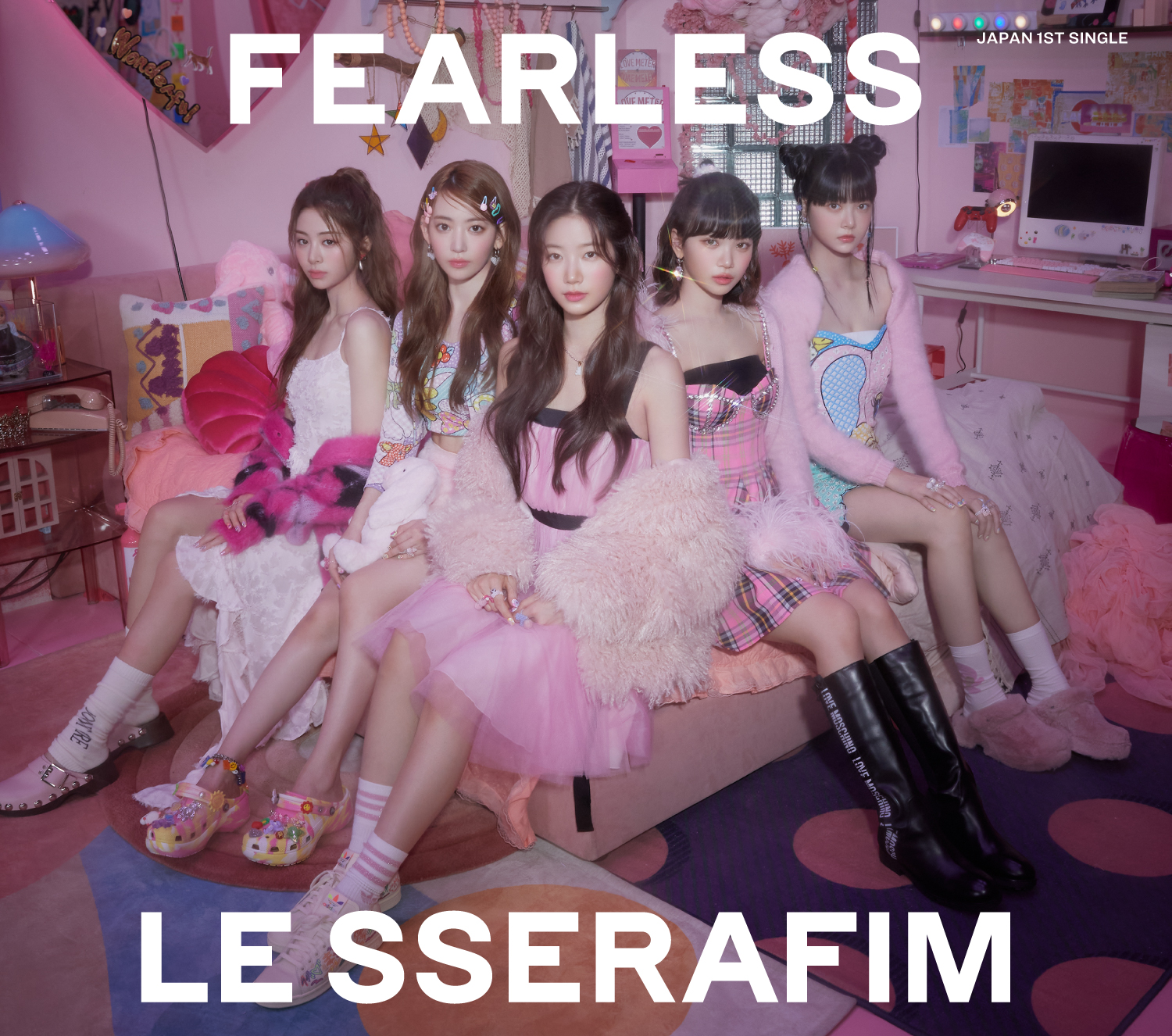 LE SSERAFIM、日本デビュー盤『FEARLESS』全10形態ジャケット