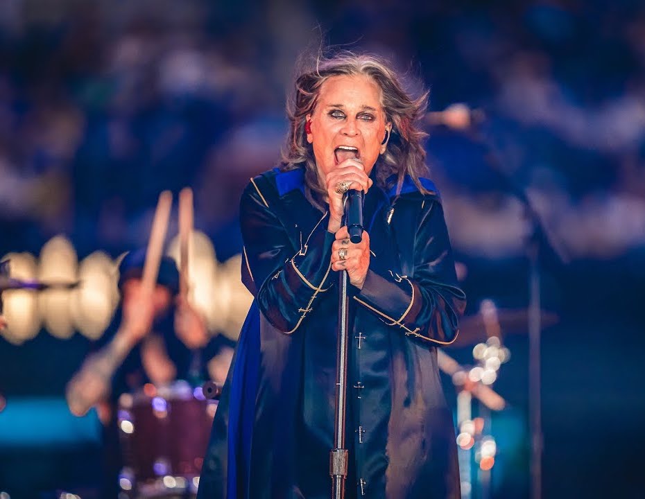 オジー・オズボーンがツアーを引退すると発表  ファンから感謝の声が集まる｜OZZY OSBOURNE - Patient Number 9 & Crazy Train at Rams Season Opener (Live Performance)