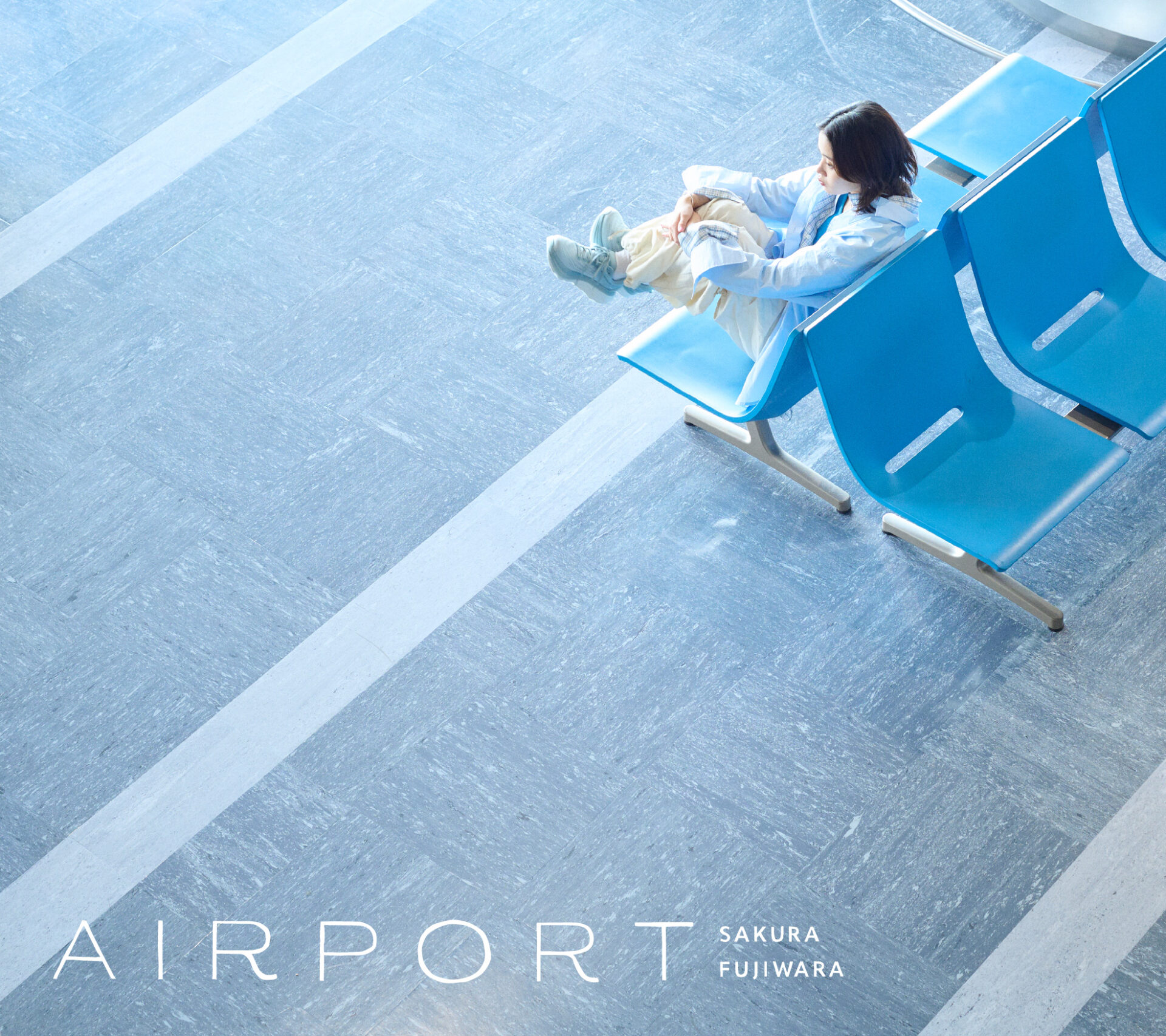 『AIRPORT』初回限定盤ジャケット写真