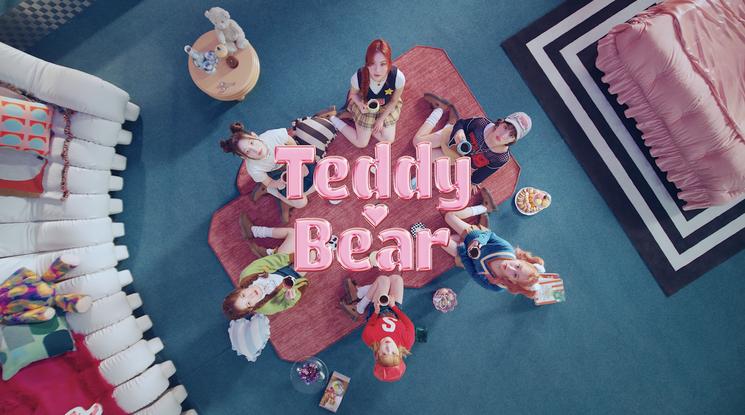 STAYC、本日リリースの日本2ndシングル「Teddy Bear -Japanese Ver.-」MV公開｜
