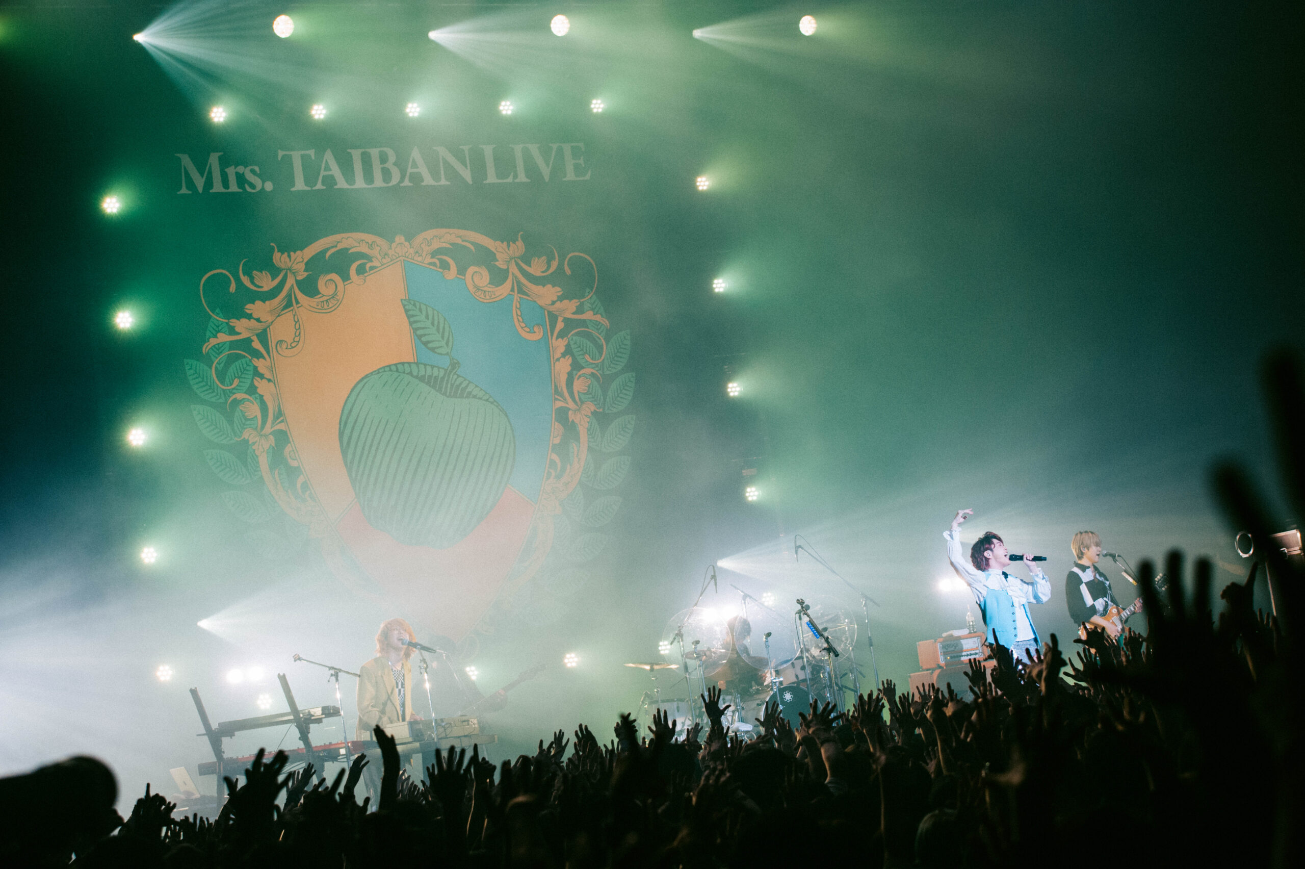 Mrs. GREEN APPLE、初ドームライブをベルーナドームで2DAYS開催｜『Mrs. TAIBAN LIVE』2023年4月4日 Zepp DiverCity公演より photo by Kana Tarumi
