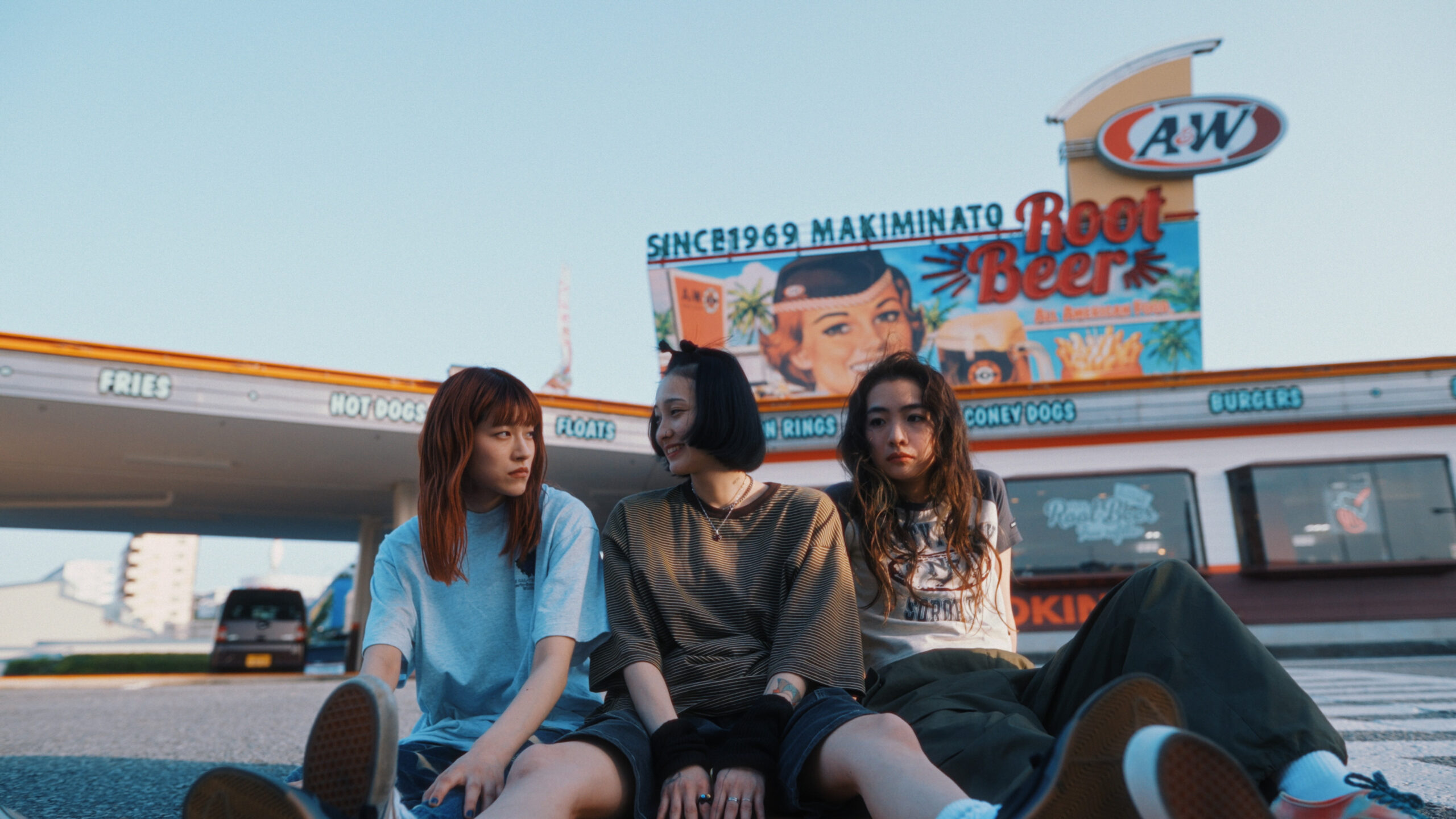 Chilli Beans.、ドラマ『クールドジ男子』新OPテーマ「you n me」MV公開｜