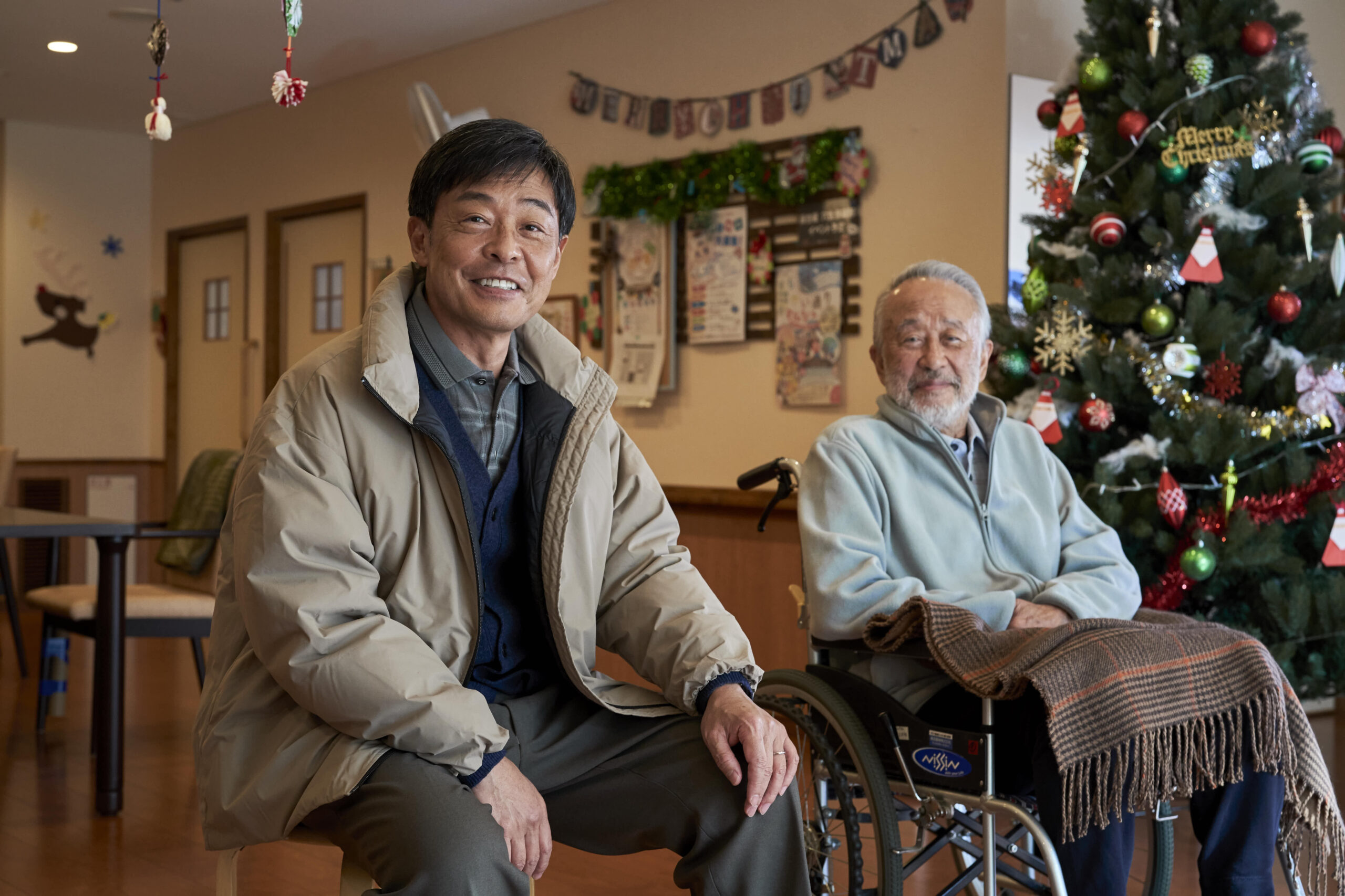 光石研が映画『逃げきれた夢』で実の父親と初共演、親子の対話を捉えた本編映像公開｜©2022『逃げきれた夢』フィルムパートナーズ