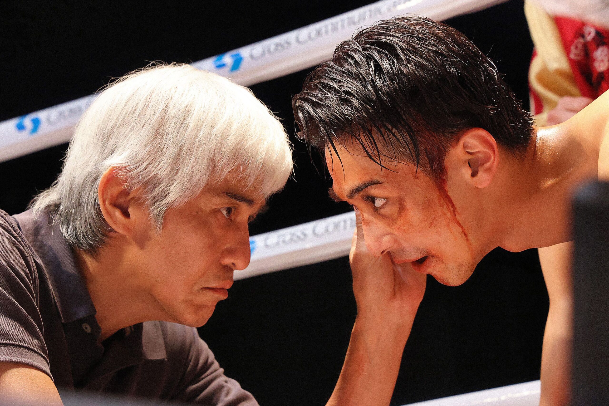 覚悟を決めた佐藤浩市×横浜流星の表情が胸を打つ、映画『春に散る』場面写真公開｜©2023映画『春に散る』製作委員会