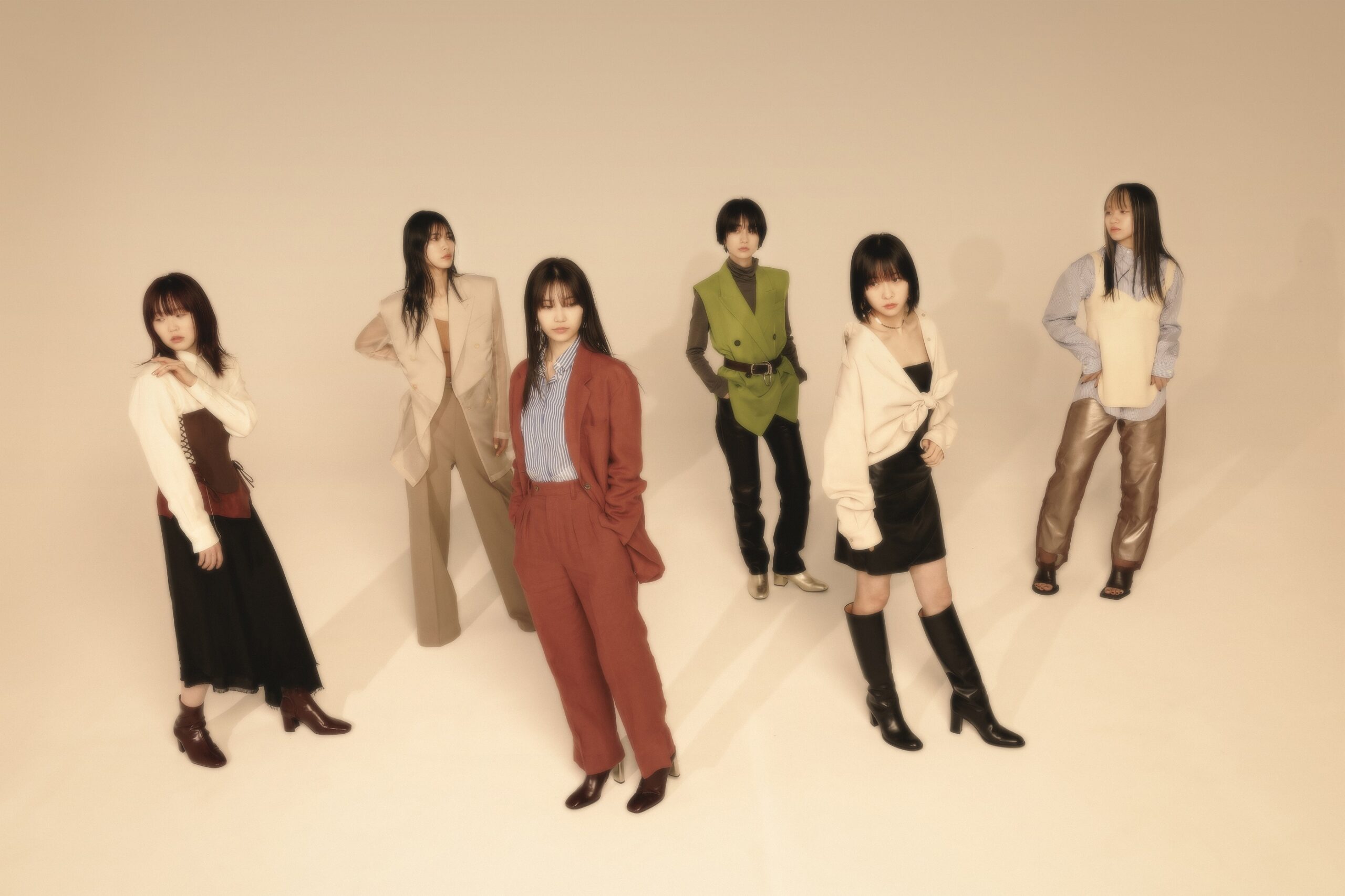 ExWHYZがケンモチヒデフミと初タッグ、夏を感じる新曲「フラチナサマー」7月リリース｜