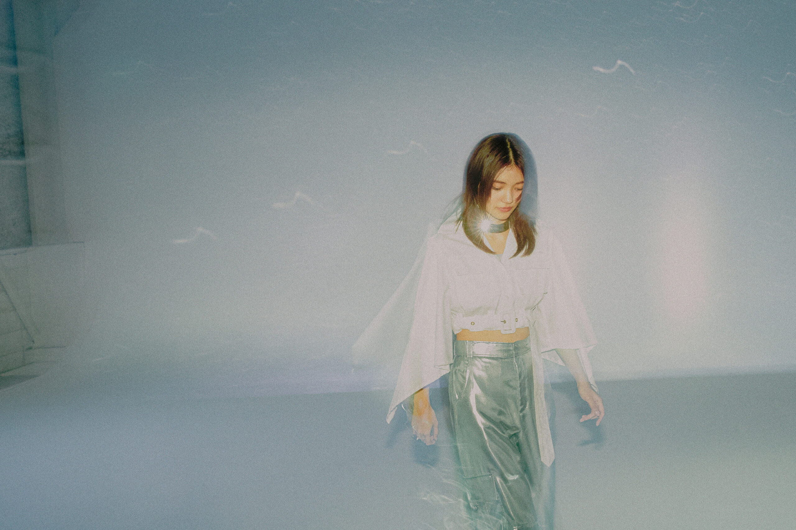 由薫の新曲「Crystals」が堀田真由×萩原利久出演ドラマ『たとえあなたを忘れても』主題歌に｜
