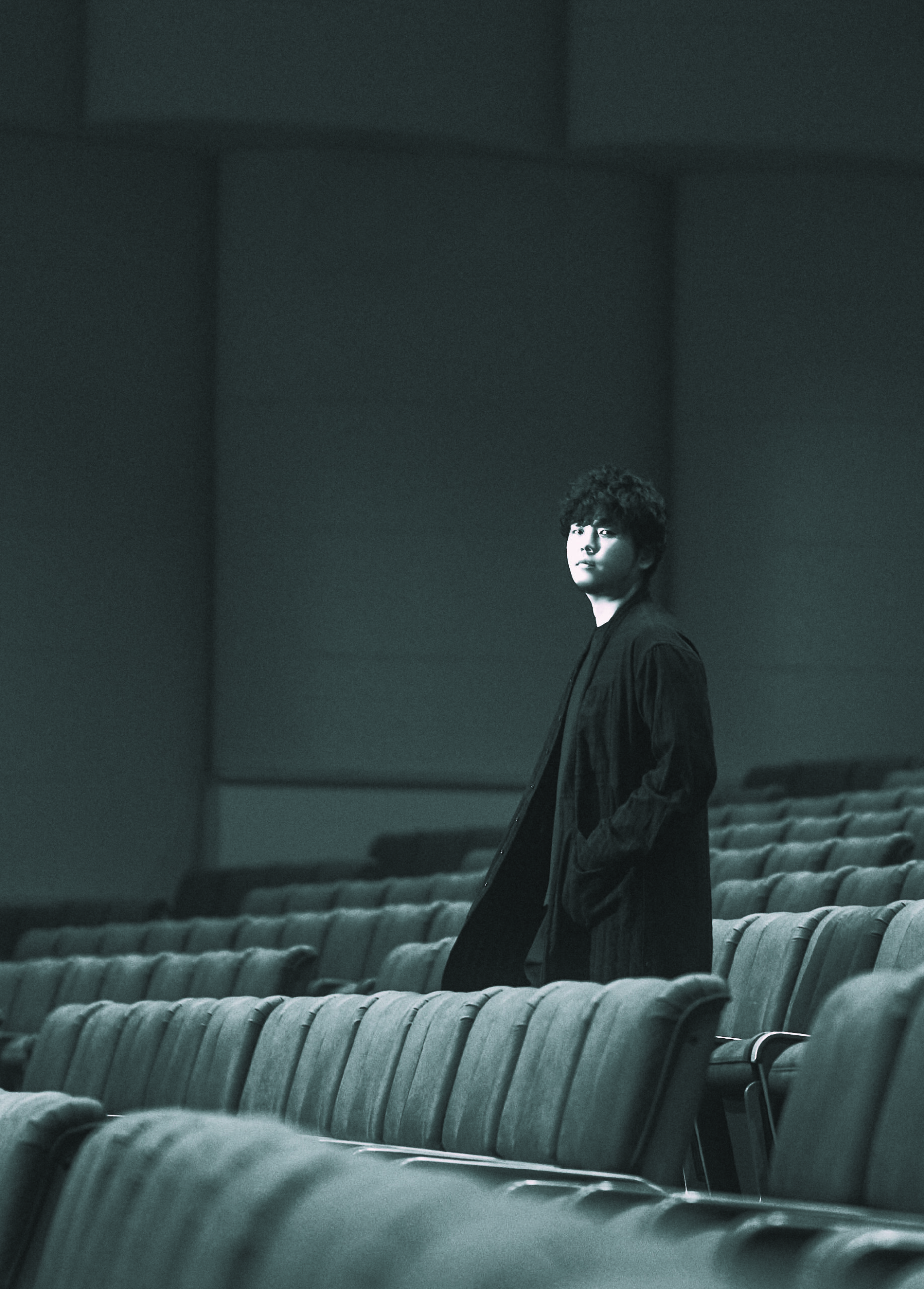 秦 基博、楽曲「イカロス」から生まれたオムニバス映画＆シークレットライブをBlu-ray化｜