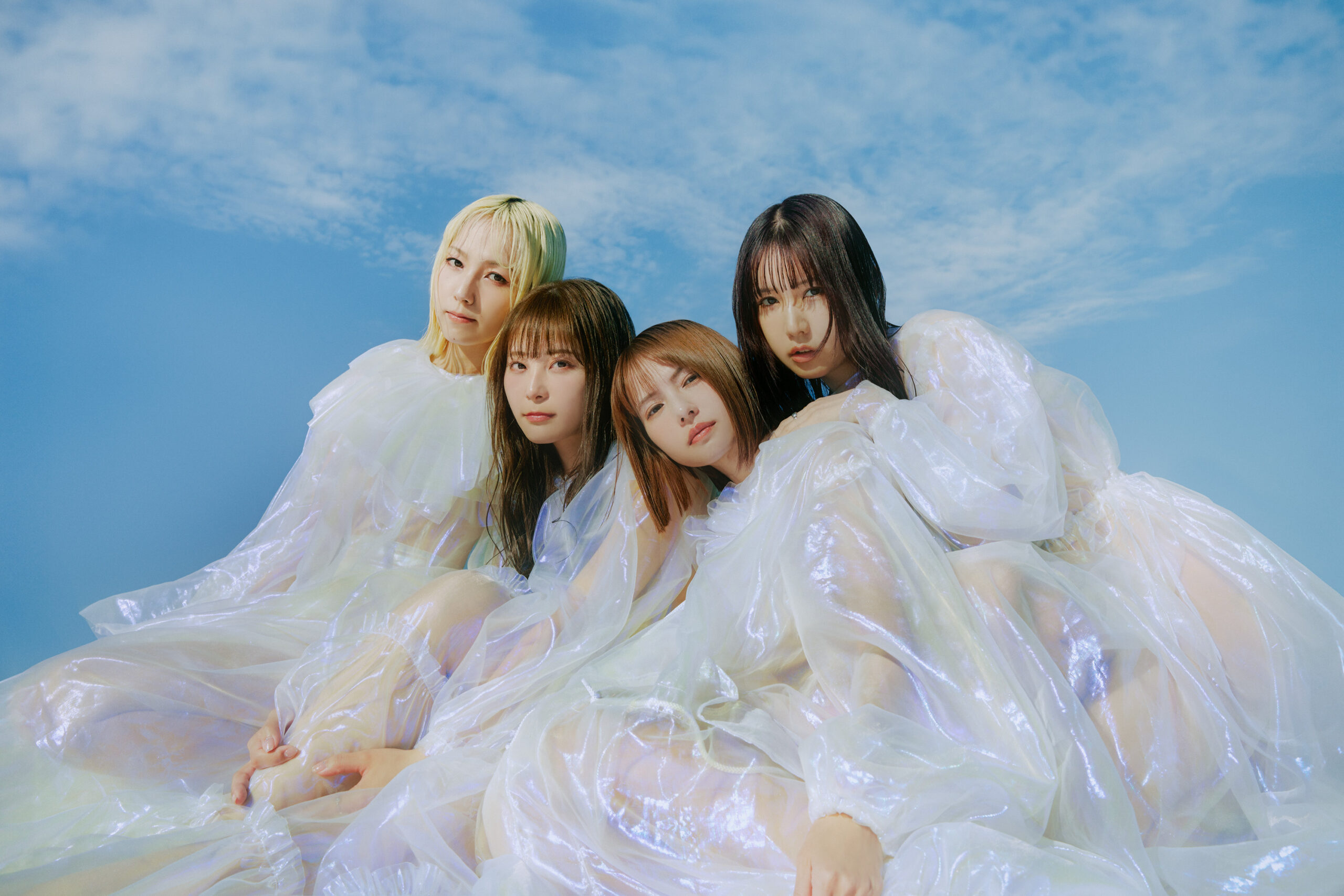 SCANDAL、11thアルバム『LUMINOUS』ジャケット＆トラックリスト公開｜