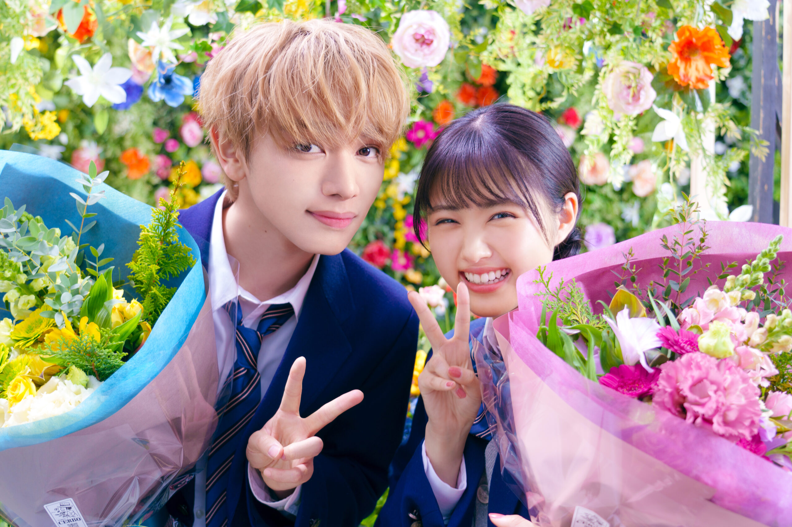 宮世琉弥×原菜乃華W主演『恋わずらいのエリー』華やかな現場からクランクアップ写真到着｜©︎2024「恋わずらいのエリー」製作委員会　©︎藤もも／講談社