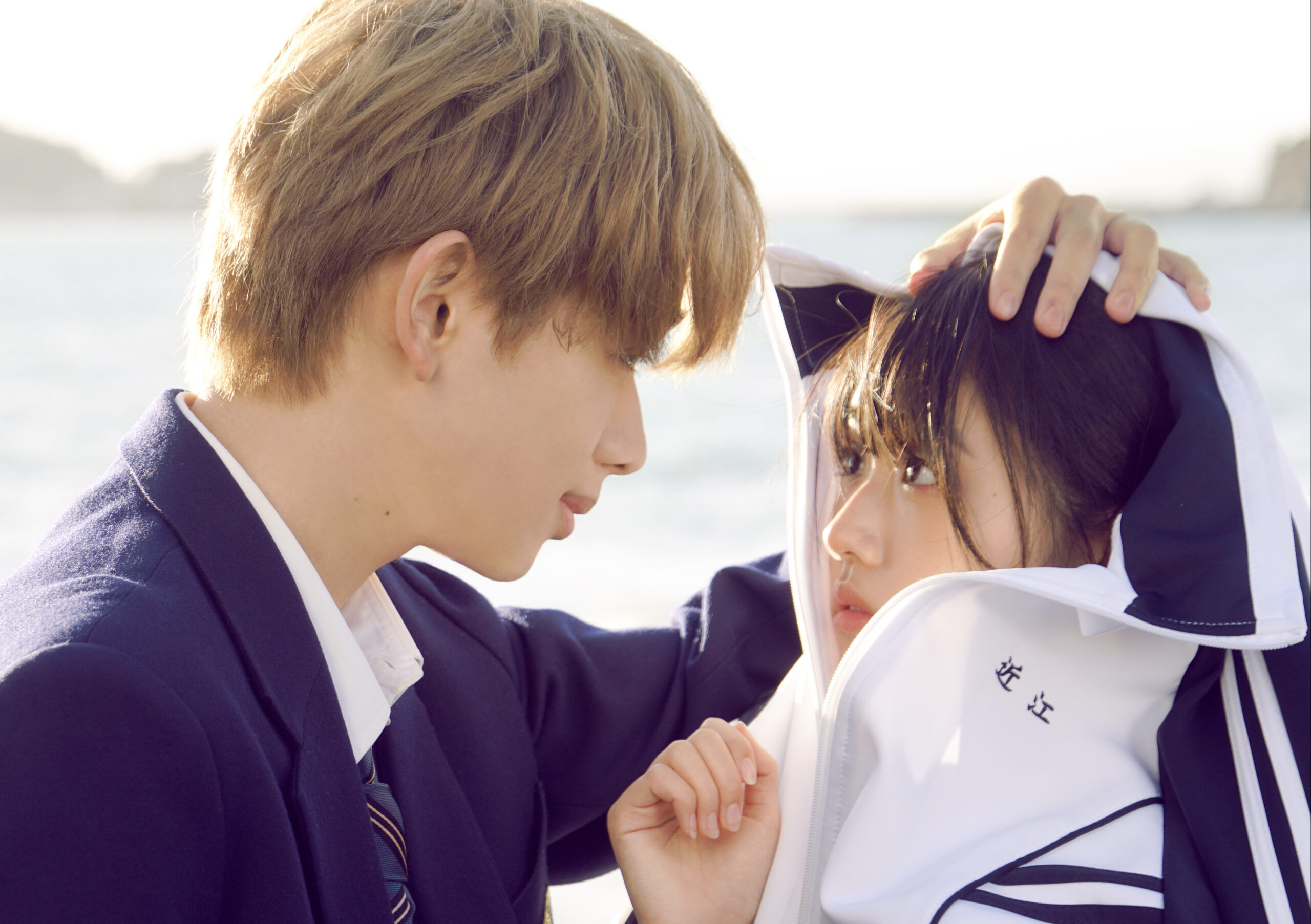 宮世琉弥＆原菜乃華が原作名シーンを完全再現、映画『恋わずらいのエリー』新場面写真解禁｜©︎2024「恋わずらいのエリー」製作委員会 ©︎藤もも／講談社