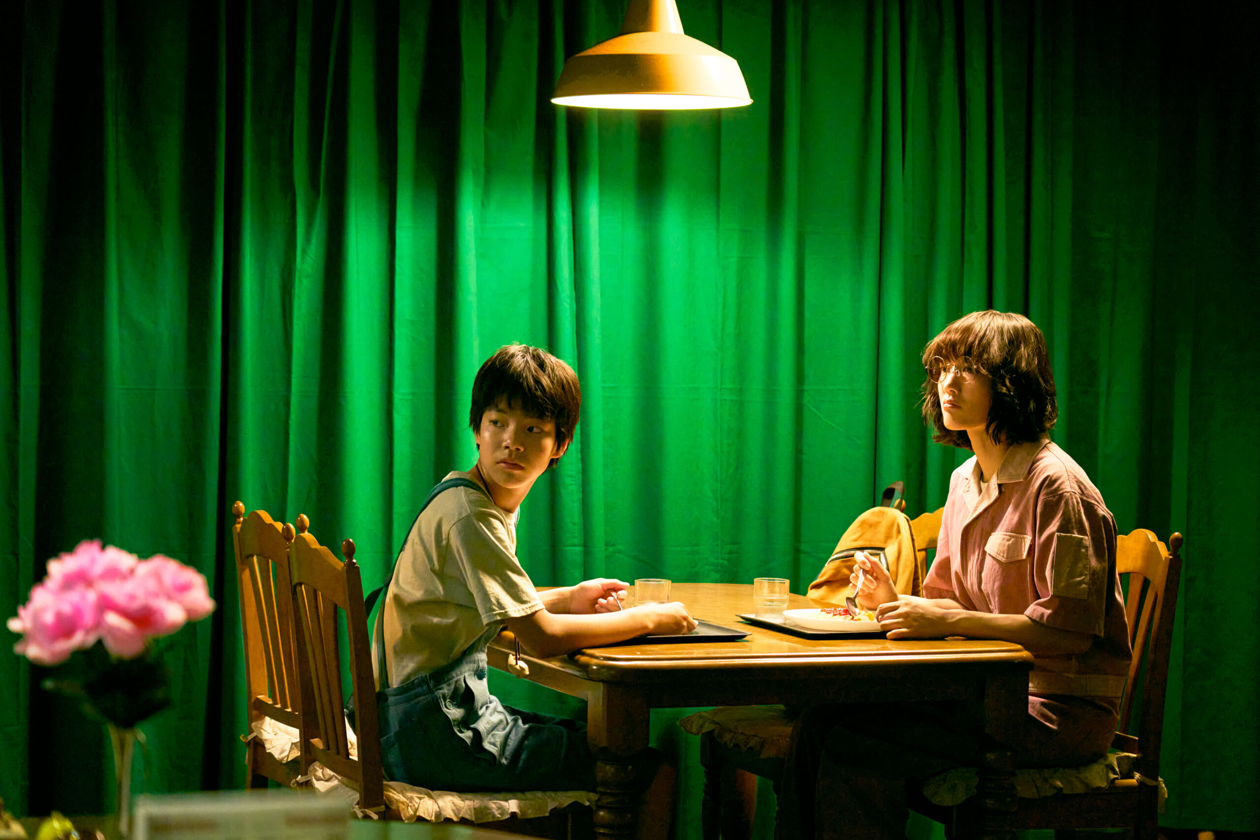綾瀬はるかが“空っぽ”の清掃員役で主演、森井勇佑監督2作目『ルート29』今秋公開決定｜©︎2024「ルート29」製作委員会