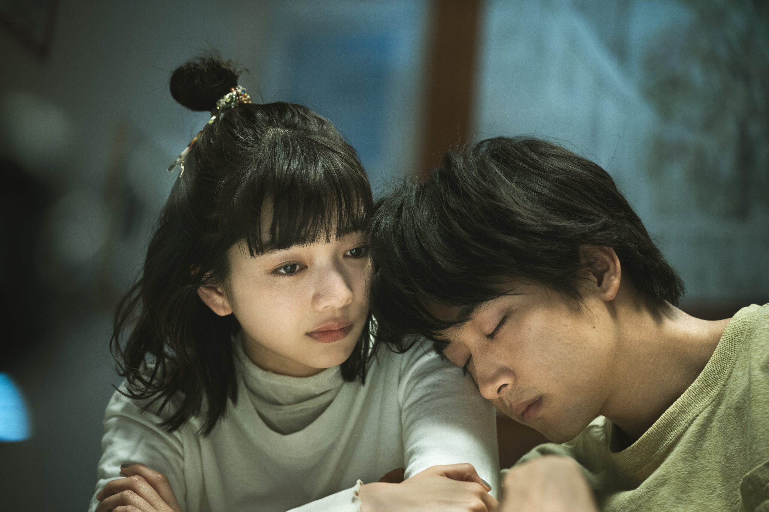 松居大悟監督最新作『不死身ラヴァーズ』見上愛×佐藤寛太の切なさ溢れるポスター＆予告編解禁｜©︎2024「不死身ラヴァーズ」製作委員会　©︎高木ユーナ／講談社