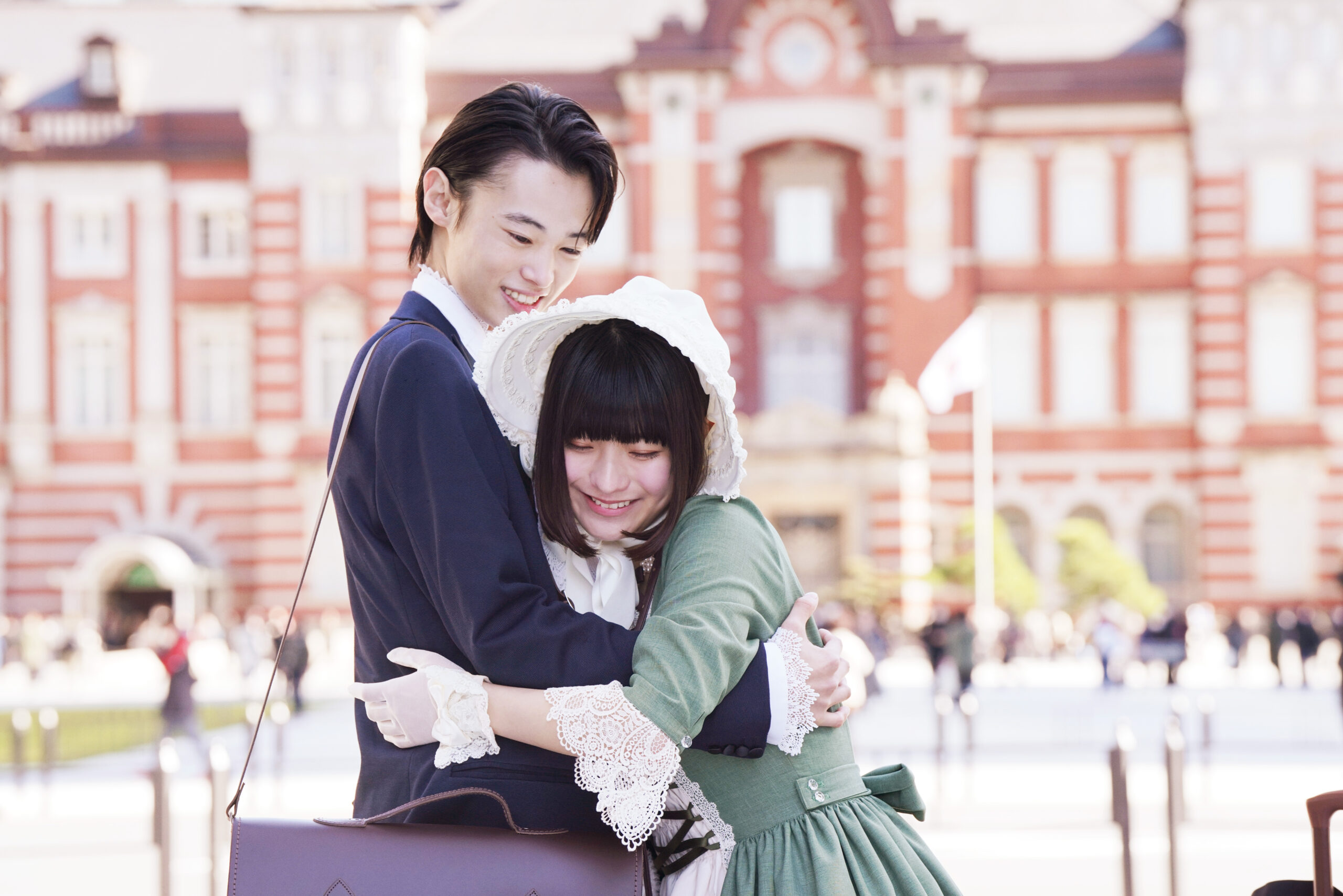 「キミは最高の恋人だよ」蒔田彩珠が窪塚愛流の胸に飛び込む『ハピネス』新場面写真解禁｜©︎嶽本野ばら／小学館／「ハピネス」製作委員会