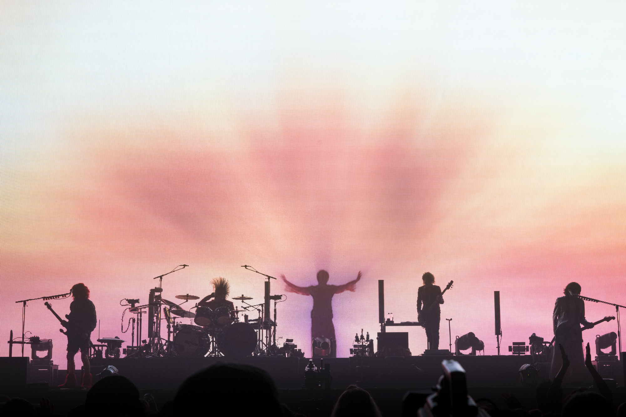 BUCK-TICK、前進する意志を示した日本武道館公演「バクチク現象-2023-」を8月映像作品化｜「バクチク現象-2023-」2023年12月29日日本武道館公演より（写真：田中聖太郎）