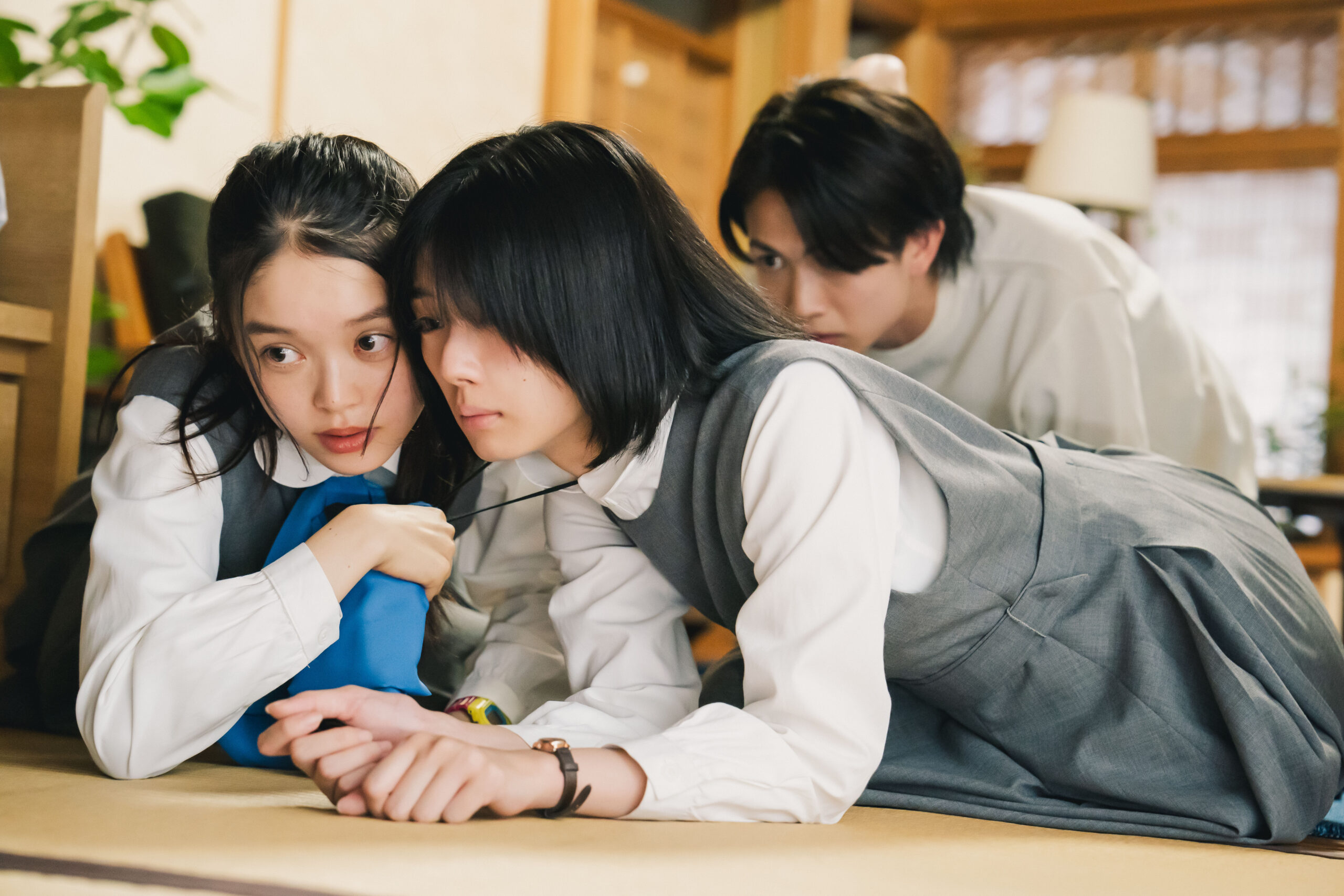 櫻坂46・藤吉夏鈴主演『新米記者トロッ子』から新場面写真10点、魅力を深掘るキャラ紹介も|©︎2024「新米記者トロッ子 私がやらねば誰がやる!」製作委員会