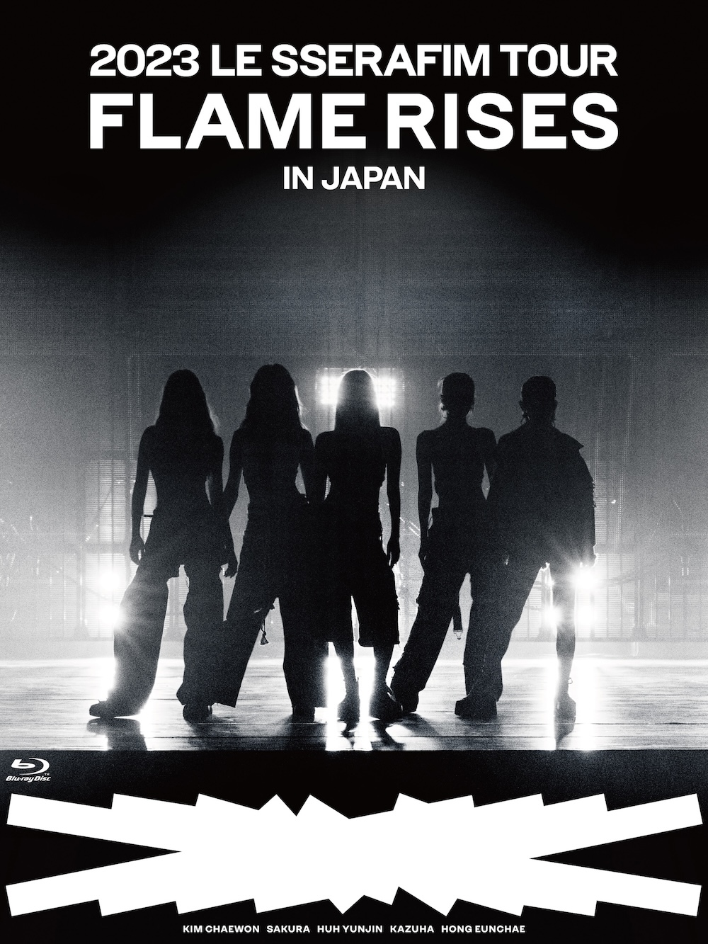 『2023 LE SSERAFIM TOUR ‘FLAME RISES’ IN JAPAN』初回限定盤Blu-rayジャケット (P)&(C) SOURCE MUSIC