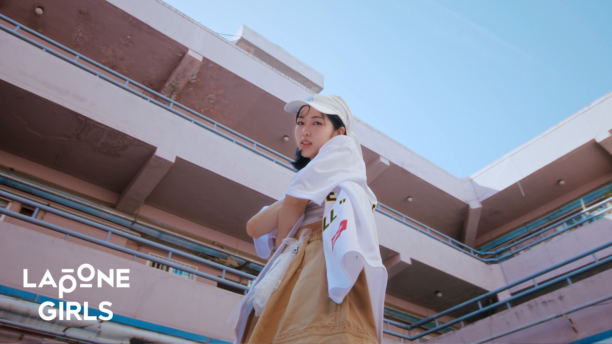 IS:SUEが新たな一面開花、2ndシングル収録ラップナンバーのPerformance Video公開｜©︎LAPONE GIRLS