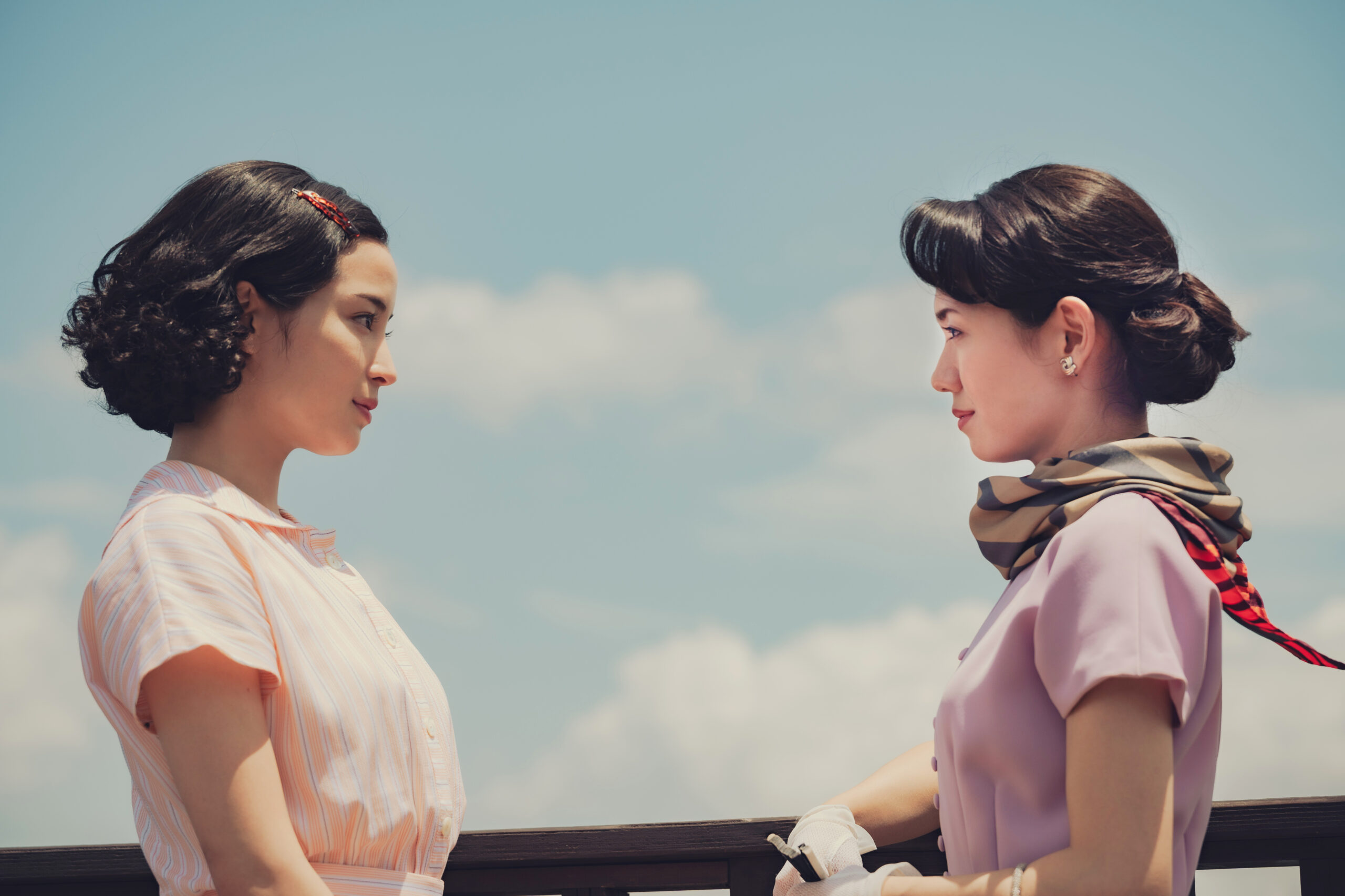 広瀬すず主演『遠い山なみの光』に二階堂ふみが出演、戦後長崎で幼い娘と暮らす謎多き女性役に｜©︎『遠い山なみの光』製作委員会