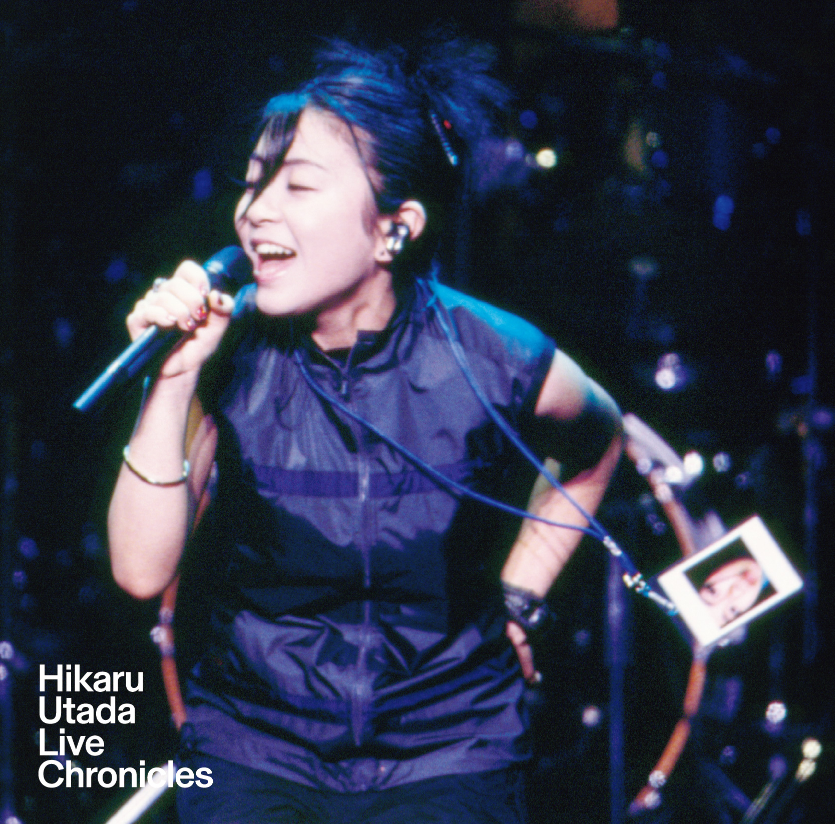 『HIKARU UTADA LIVE CHRONICLES Luv Live (1999)』ジャケット