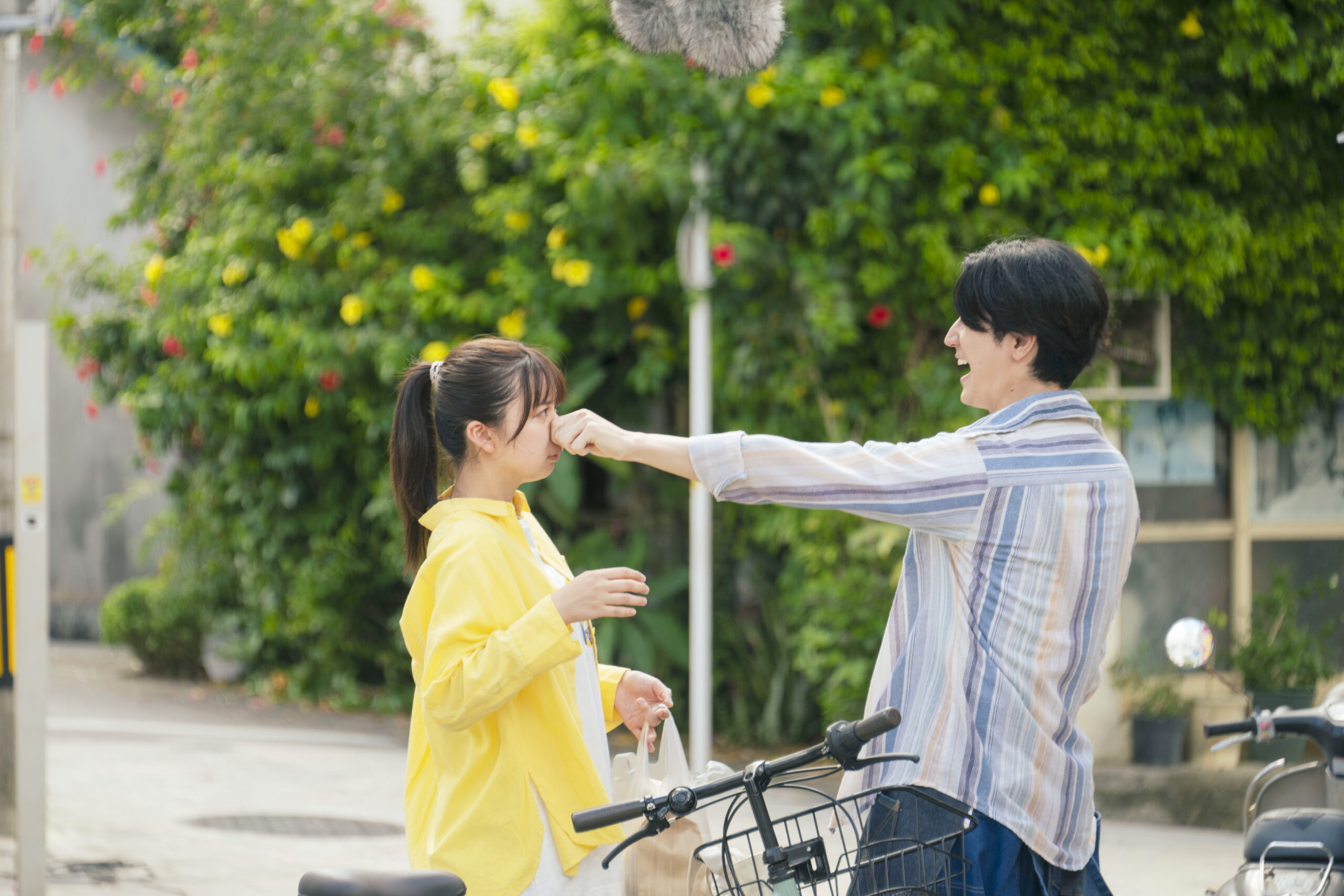 上白石萌歌と中島裕翔が“幼馴染ならではの愛情”を表現　赤楚衛二主演『366日』場面写真解禁｜©︎2025映画「366日」製作委員会