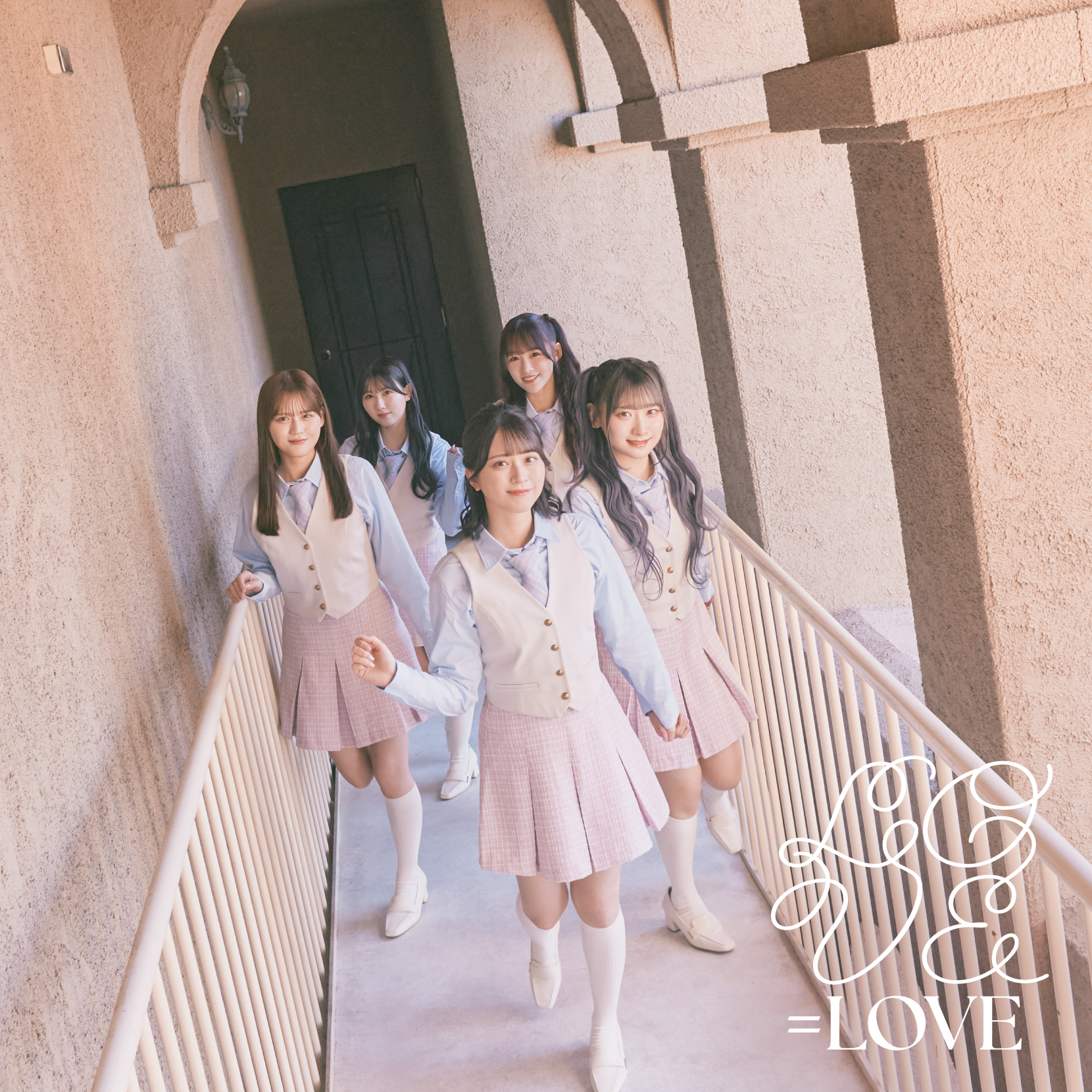 ＝LOVE 18thシングル Type Bジャケット