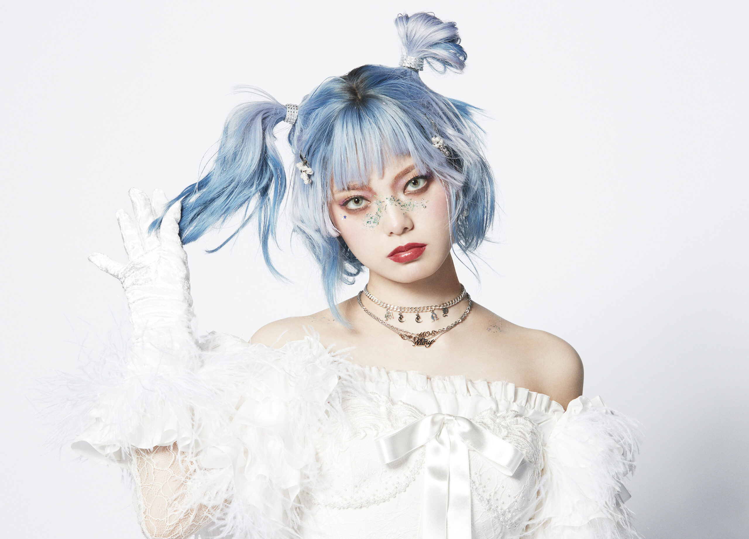 平手友梨奈の新曲はアッパーなダンス曲、ハーレークイーン彷彿の「イニミニマイニモ」3月19日配信｜平手友梨奈『イニミニマイニモ』コンセプトフォト
