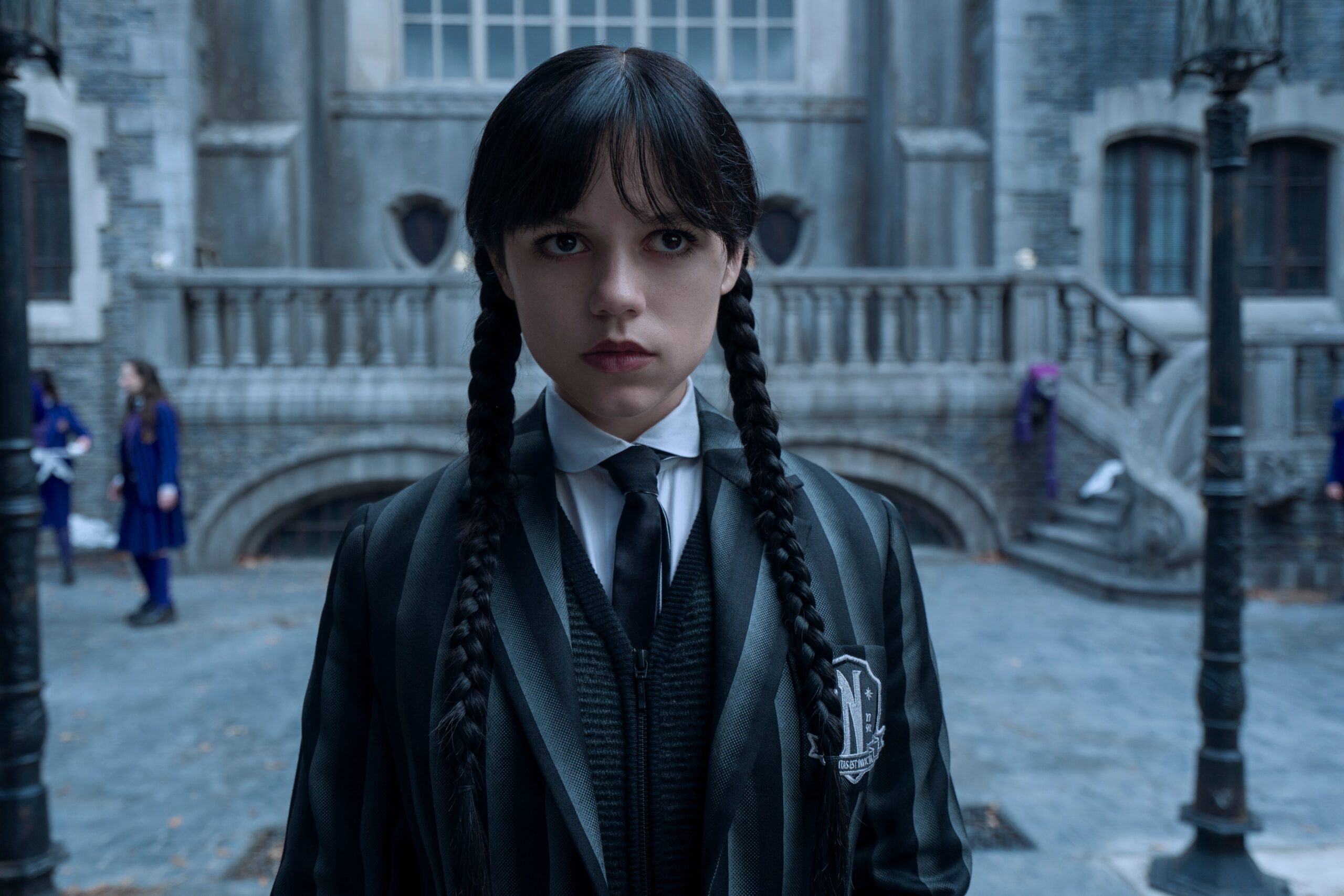 ティム・バートン手がける『ウェンズデー』シーズン2の配信日決定、ティーザー予告＆場面写真解禁｜