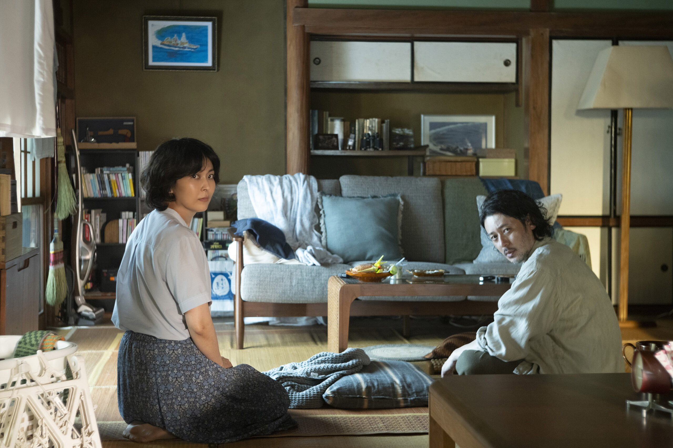 オダギリジョー主演映画『夏の砂の上』心の乾きを抱える登場人物たちの場面写真解禁｜©︎ 2025映画『夏の砂の上』製作委員会