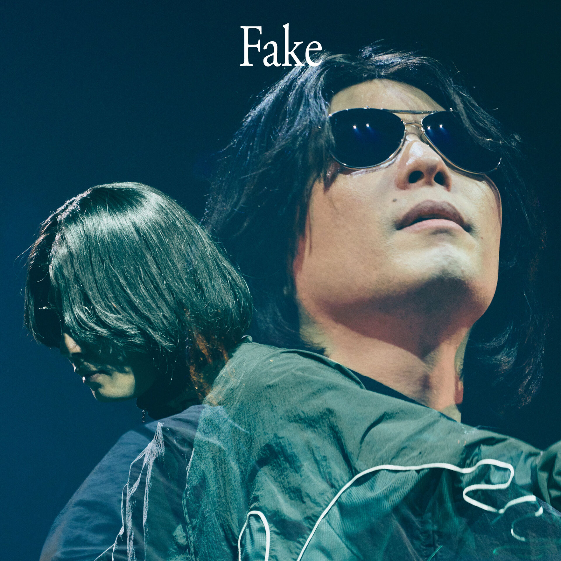 『Fake』ジャケット