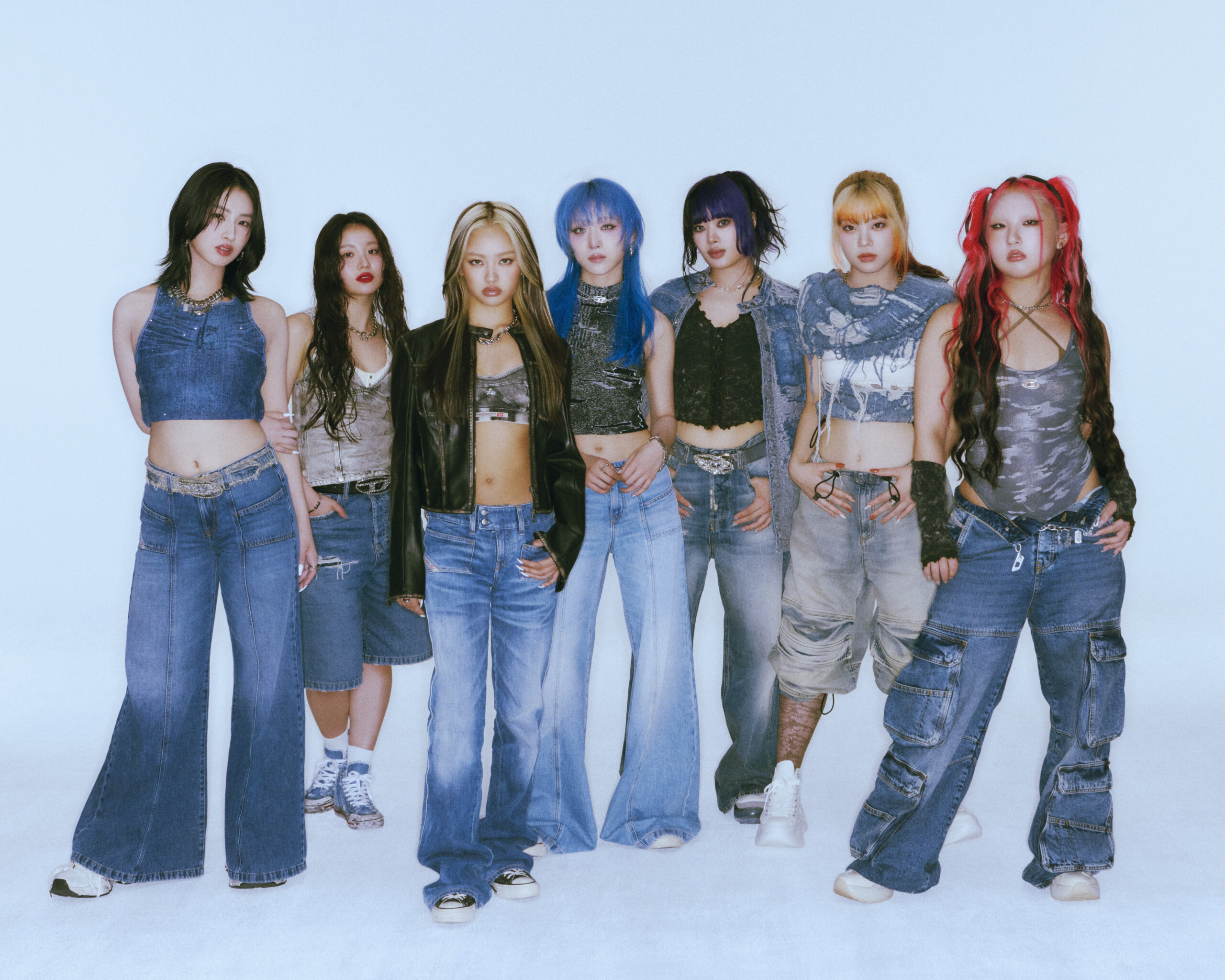 HANAが新曲「Blue Jeans」を配信＆CDシングル化、新ビジュアルでは「DIESEL」とコラボ｜