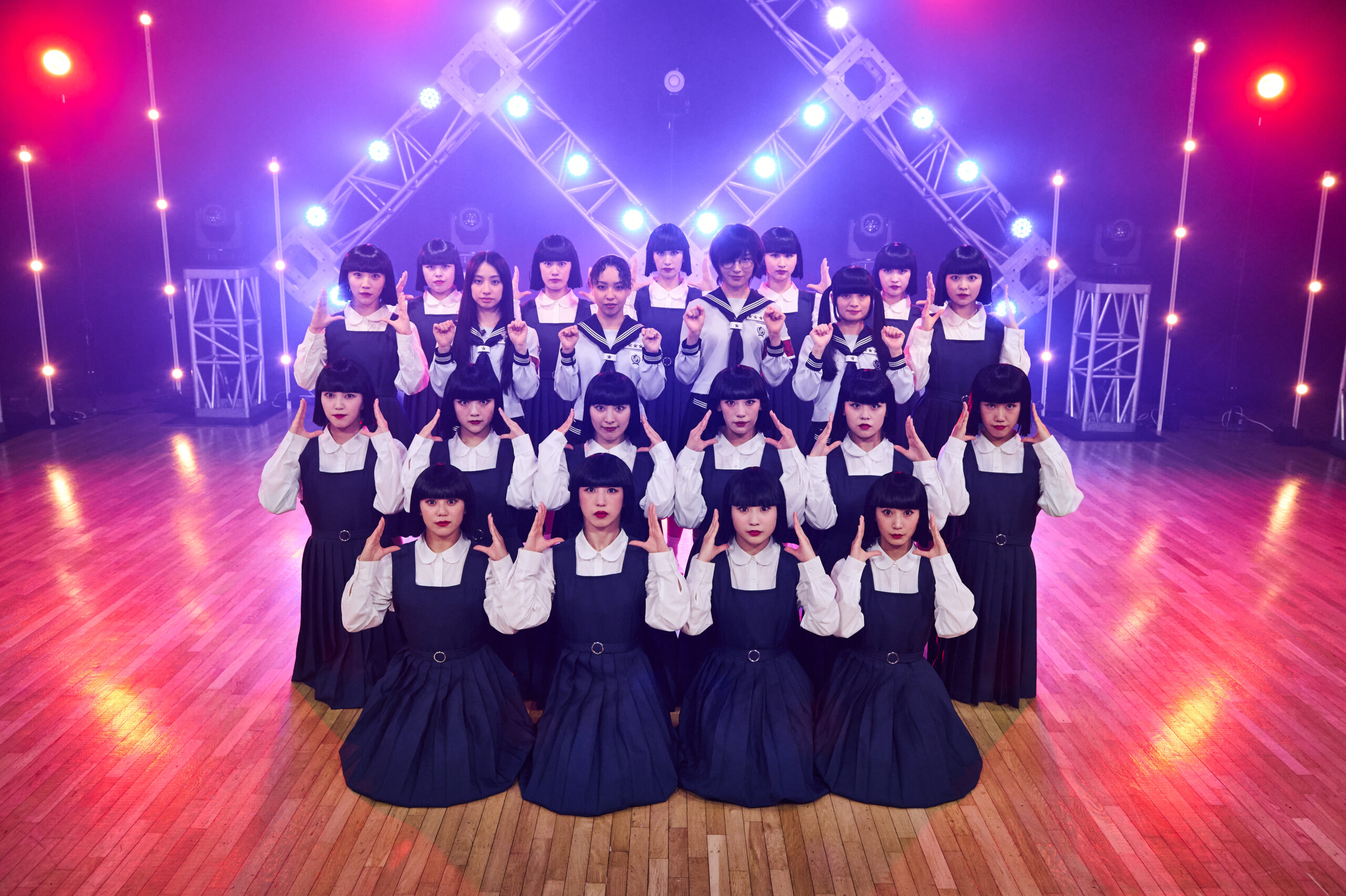 新しい学校のリーダーズ×アバンギャルディが公式初共演！明日夜にダンスセッション動画公開決定｜