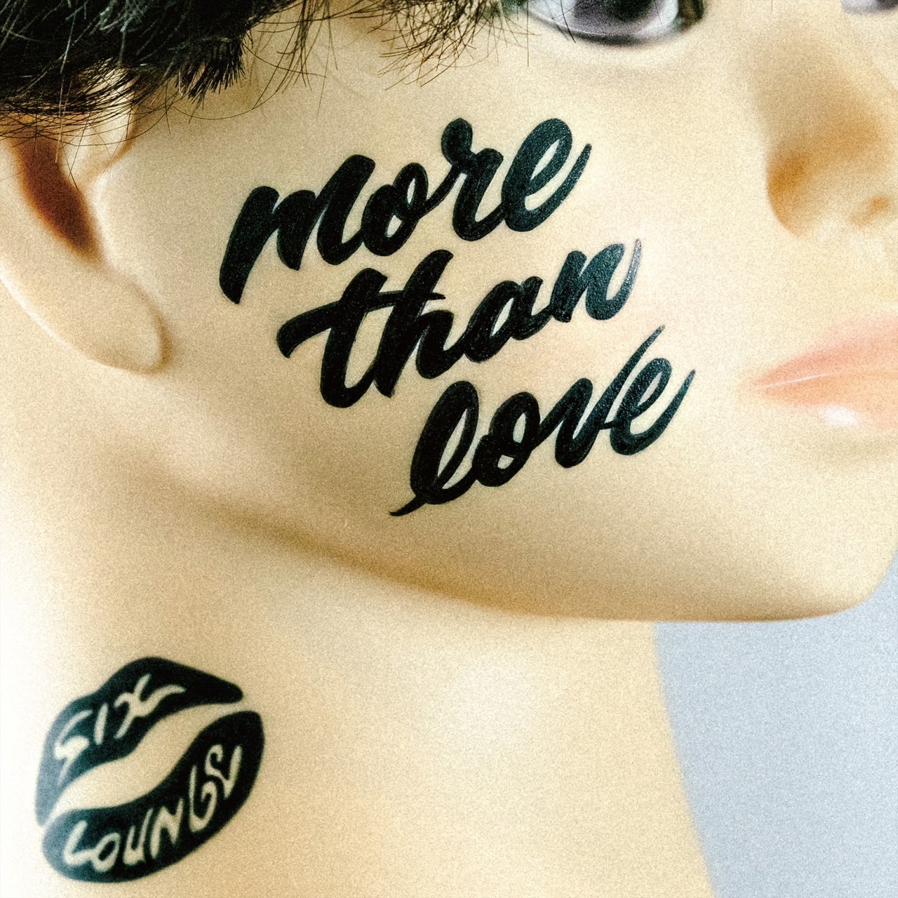 『more than love』ジャケット