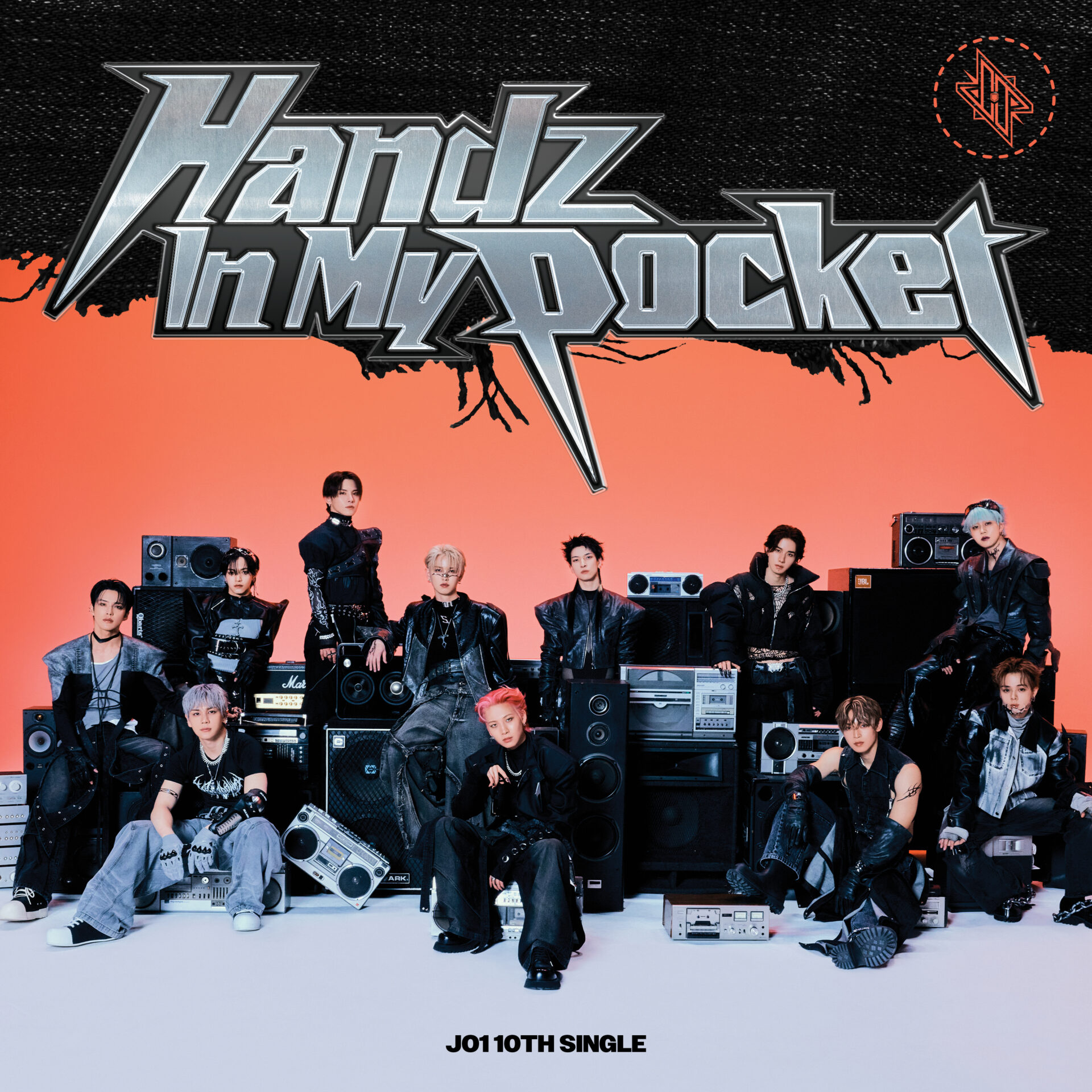 『Handz In My Pocket』初回限定盤Aジャケット ©LAPONE ENTERTAINMENT
