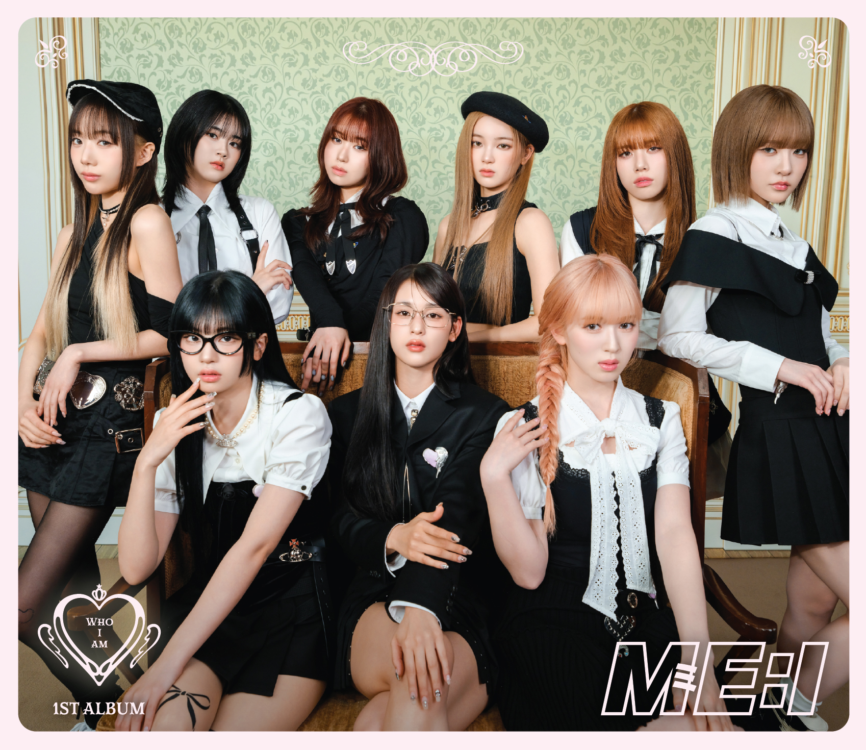 『WHO I AM』通常盤ジャケット ©︎LAPONE GIRLS