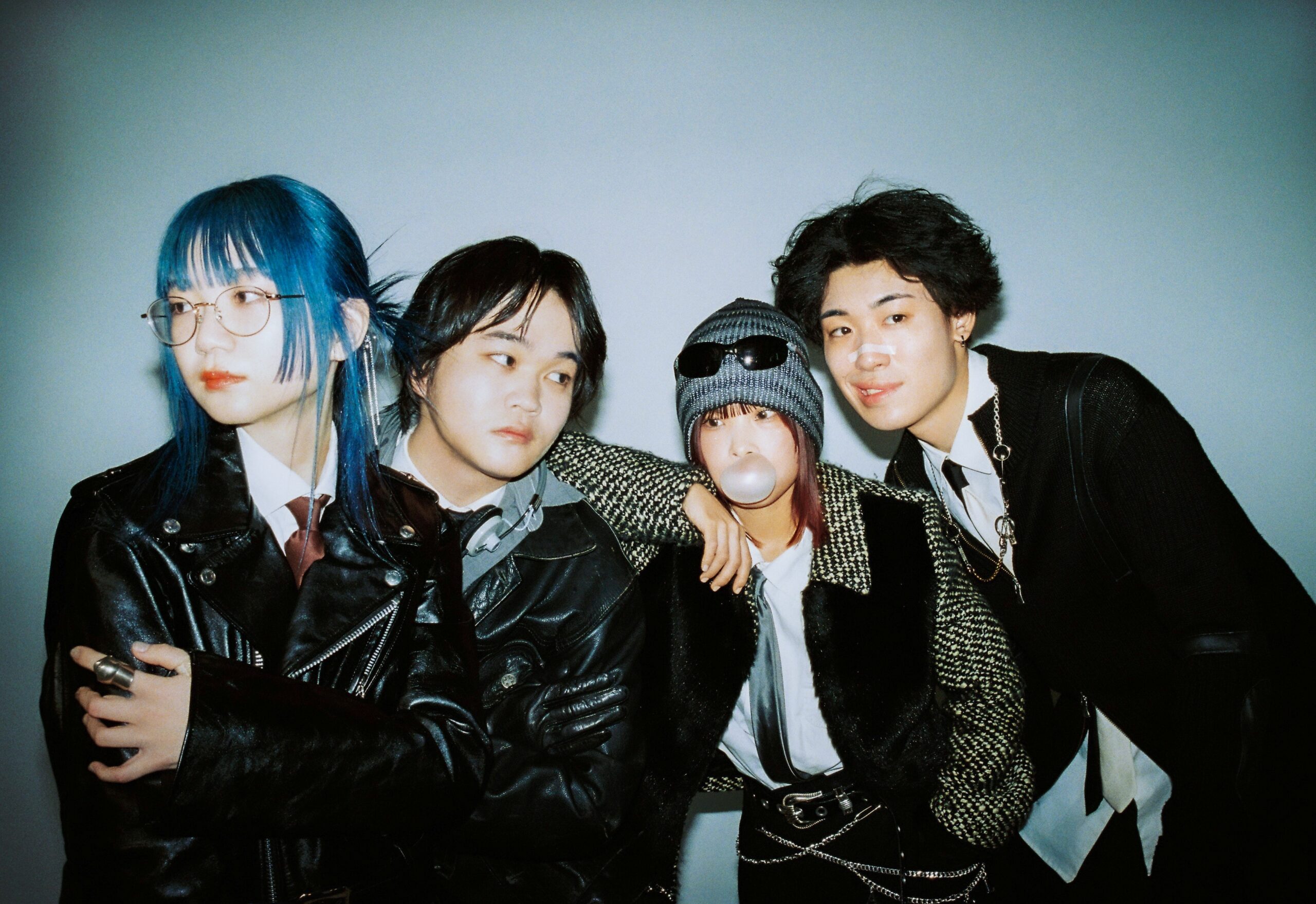 現役大学生ロックバンド35.7、本日リリースのEP『火星探索』よりリード曲「百年公約」MV公開｜