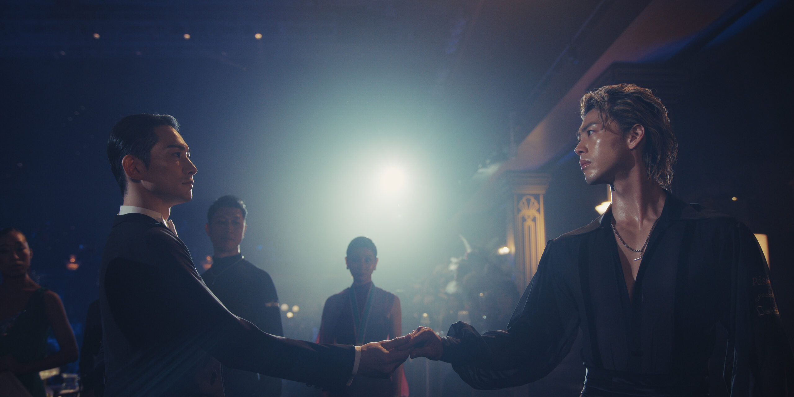 Netflix映画『10DANCE』竹内涼真×町田啓太の熱く、美しく、儚い新場面写真解禁｜