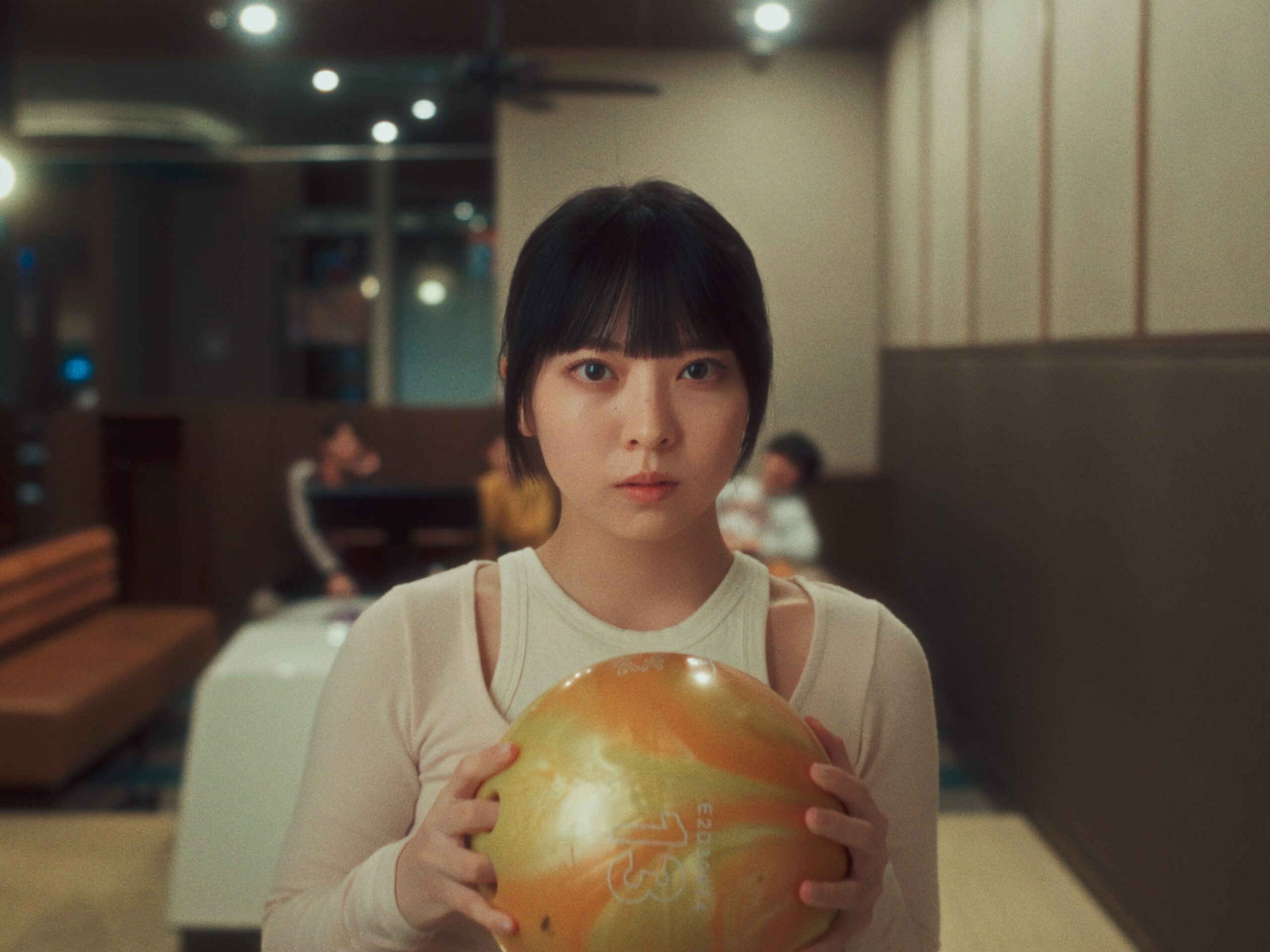 カネヨリマサルが新曲「リボンをかけた恋心」11月19日配信、永瀬碧主演のMVもプレミア公開｜カネヨリマサル「リボンをかけた恋心」MVサムネイル