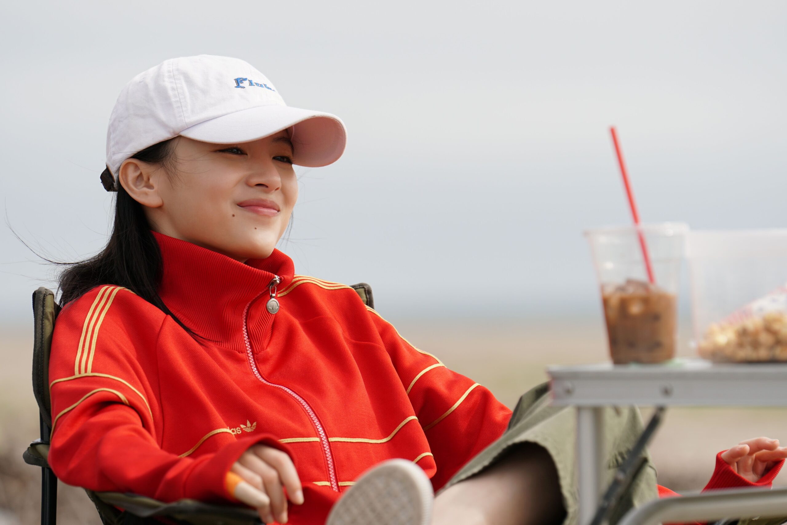 南沙良×出口夏希×吉田美月喜の演技合戦が見せる化学反応、映画『万事快調』“夢を語る”シーン解禁｜©︎2026「万事快調」製作委員会