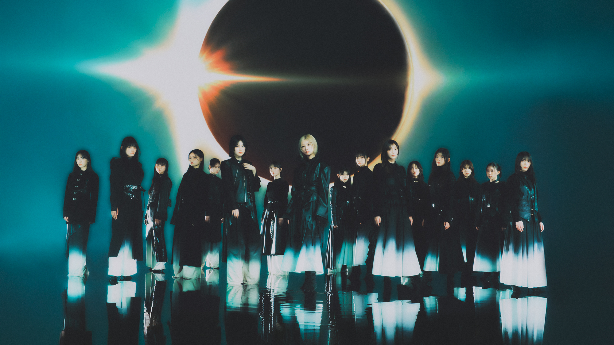 櫻坂46が国立ライブ最後にサプライズ連発、15thシングル発売＆新ツアー・6thアニラ開催決定｜