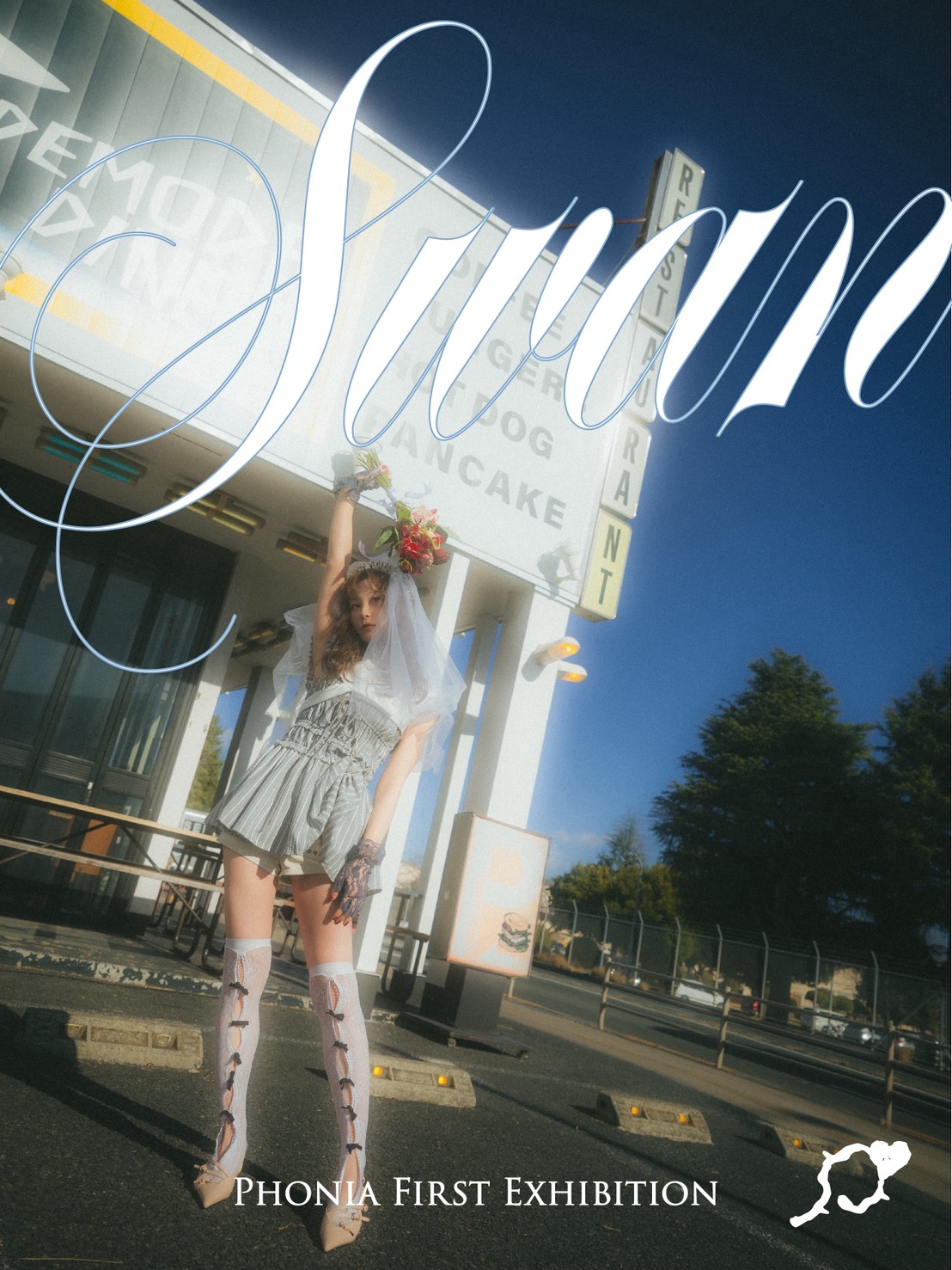 Phonia 1st exhibition「swan」