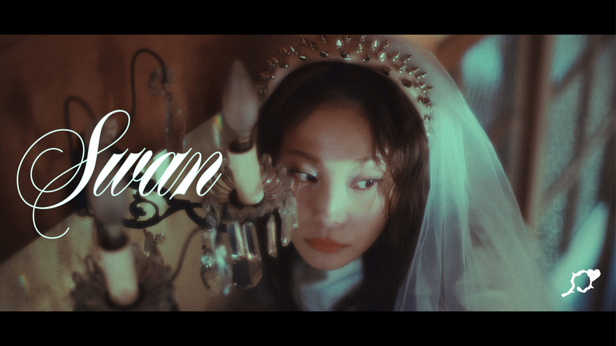 Phoniaの1stシングル「swan」MVがYouTubeで公開開始、RINA本人もガーリーな衣装で登場｜