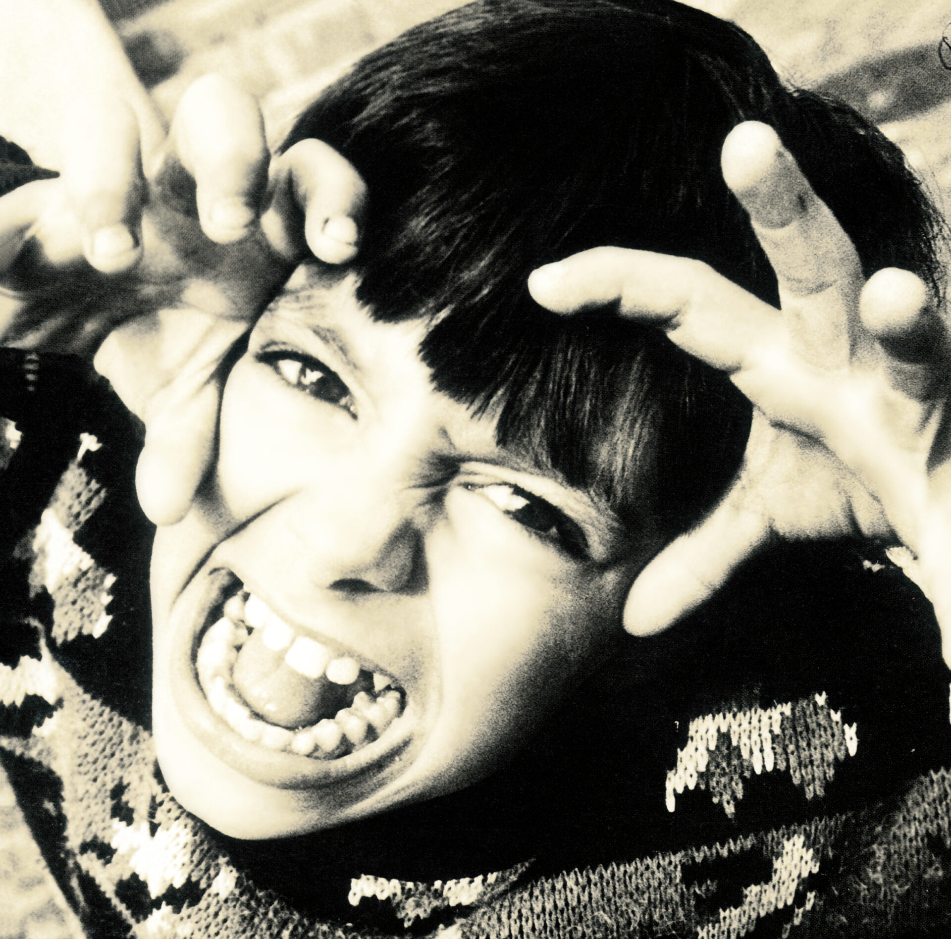 『THE SIX』ジャケット写真