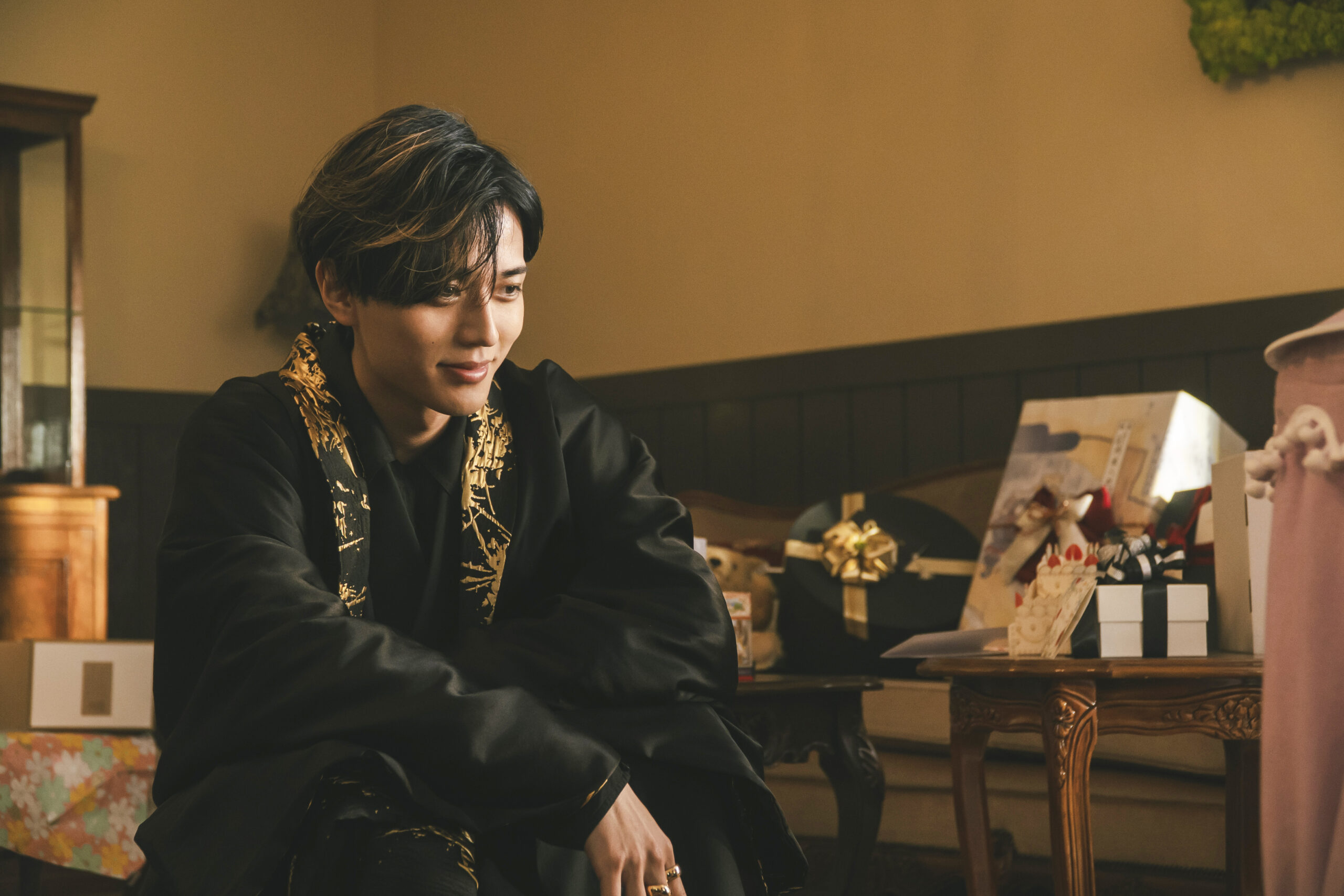 永瀬廉お気に入りの『鬼の花嫁』“年齢分の誕生日”シーン解禁、吉川愛へのリアルサプライズ映像も｜©2026「鬼の花嫁」製作委員会
