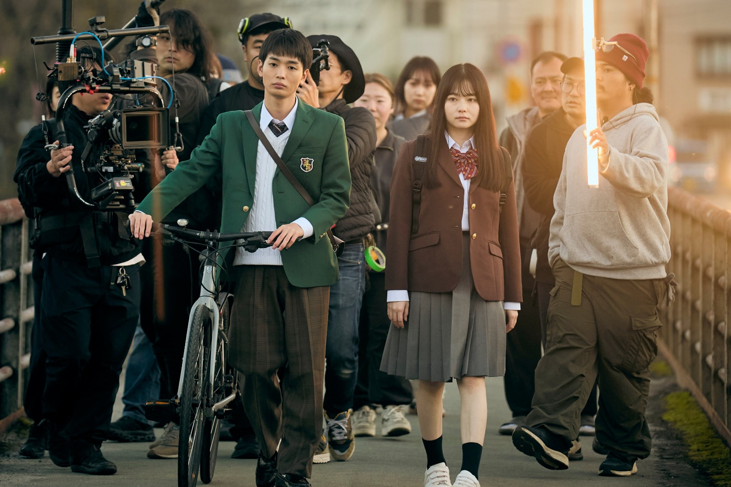 世界が絶賛する“異様さ”はどう積み上げられた？山田杏奈主演『NEW GROUP』メイキング写真解禁｜